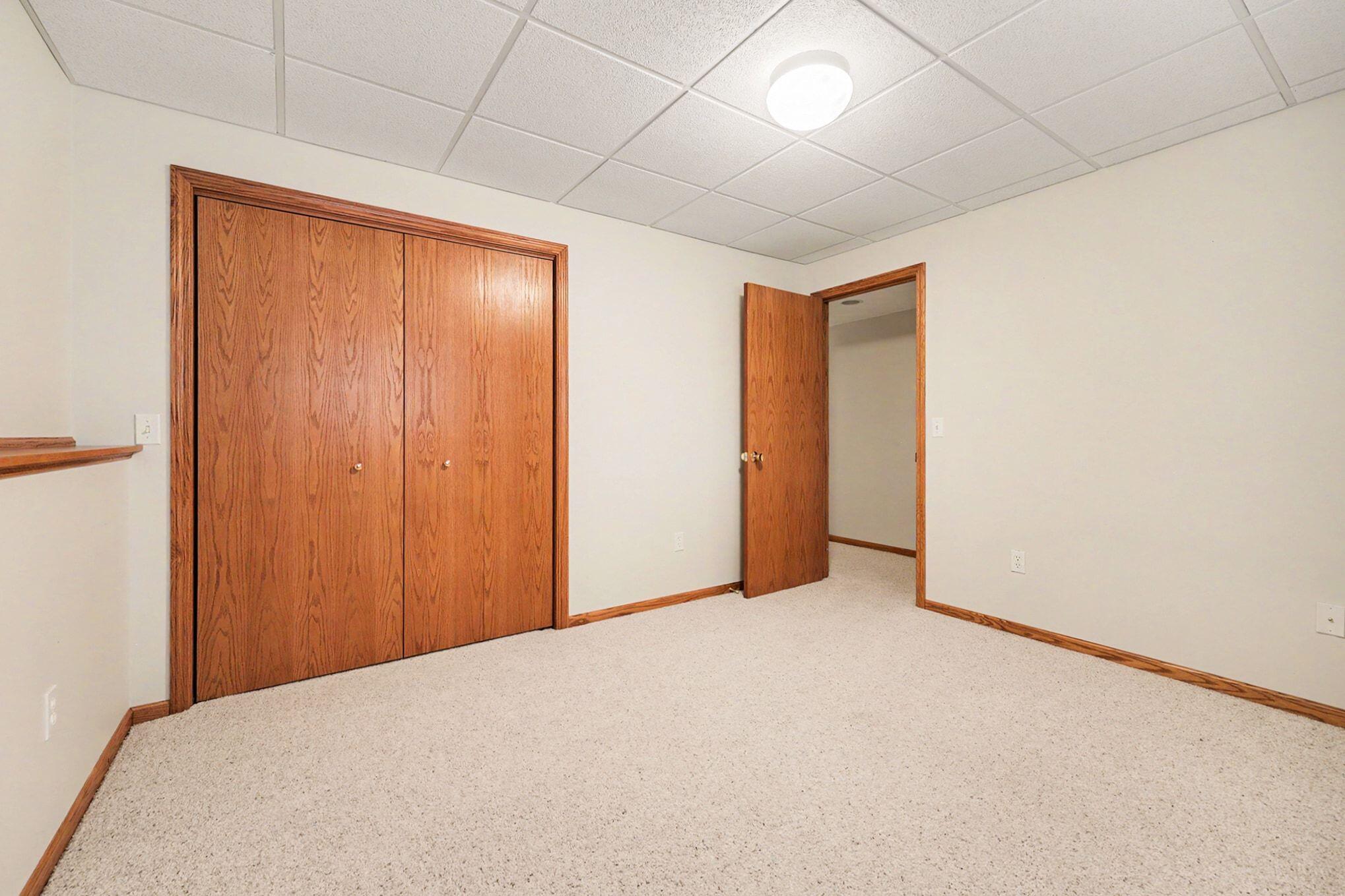 2045 Meadowdale Drive NW Grand Rapids MI 49504