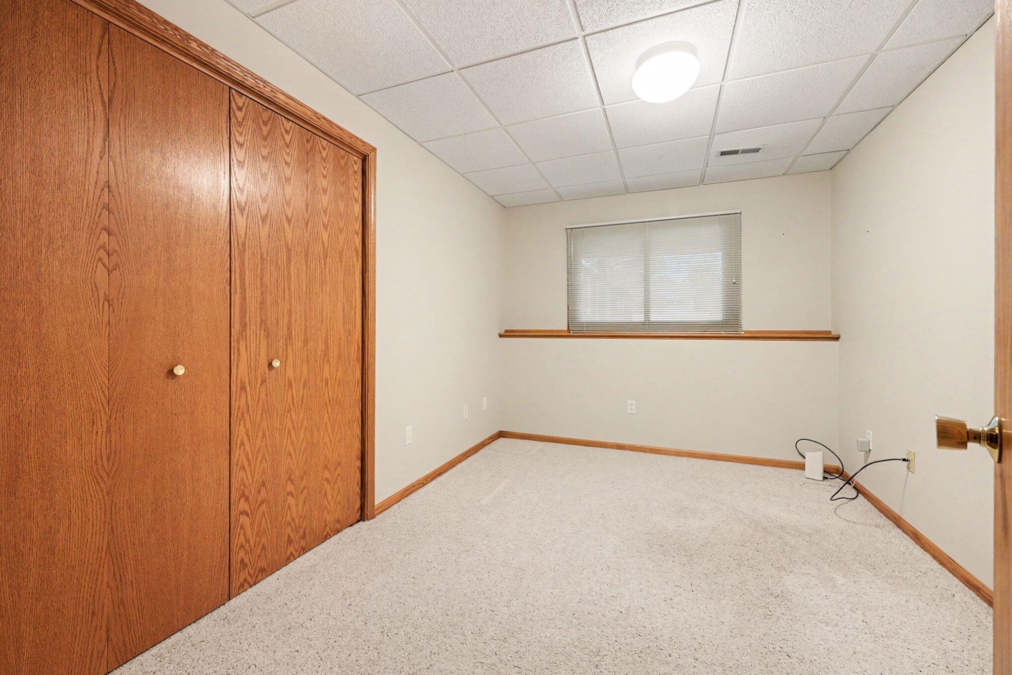 2045 Meadowdale Drive NW Grand Rapids MI 49504