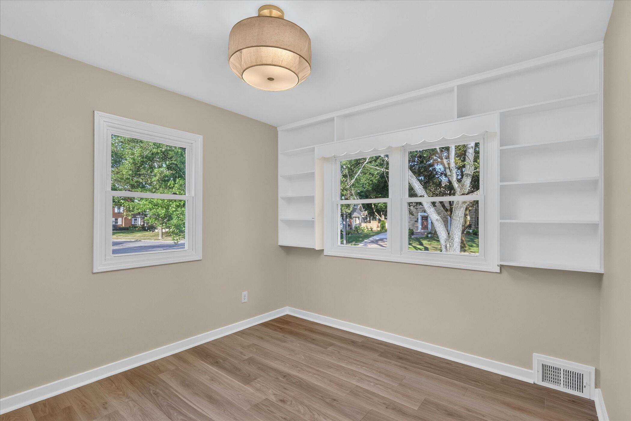 1060 Conlon Avenue SE Grand Rapids MI 49506