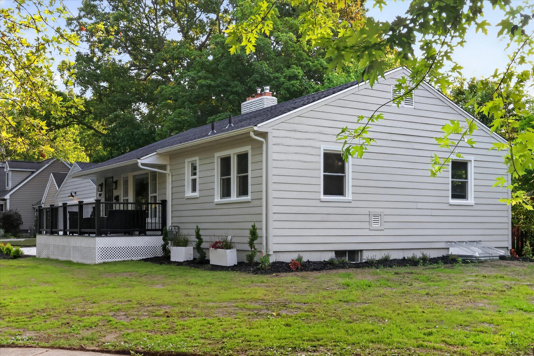 1060 Conlon Avenue SE Grand Rapids MI 49506