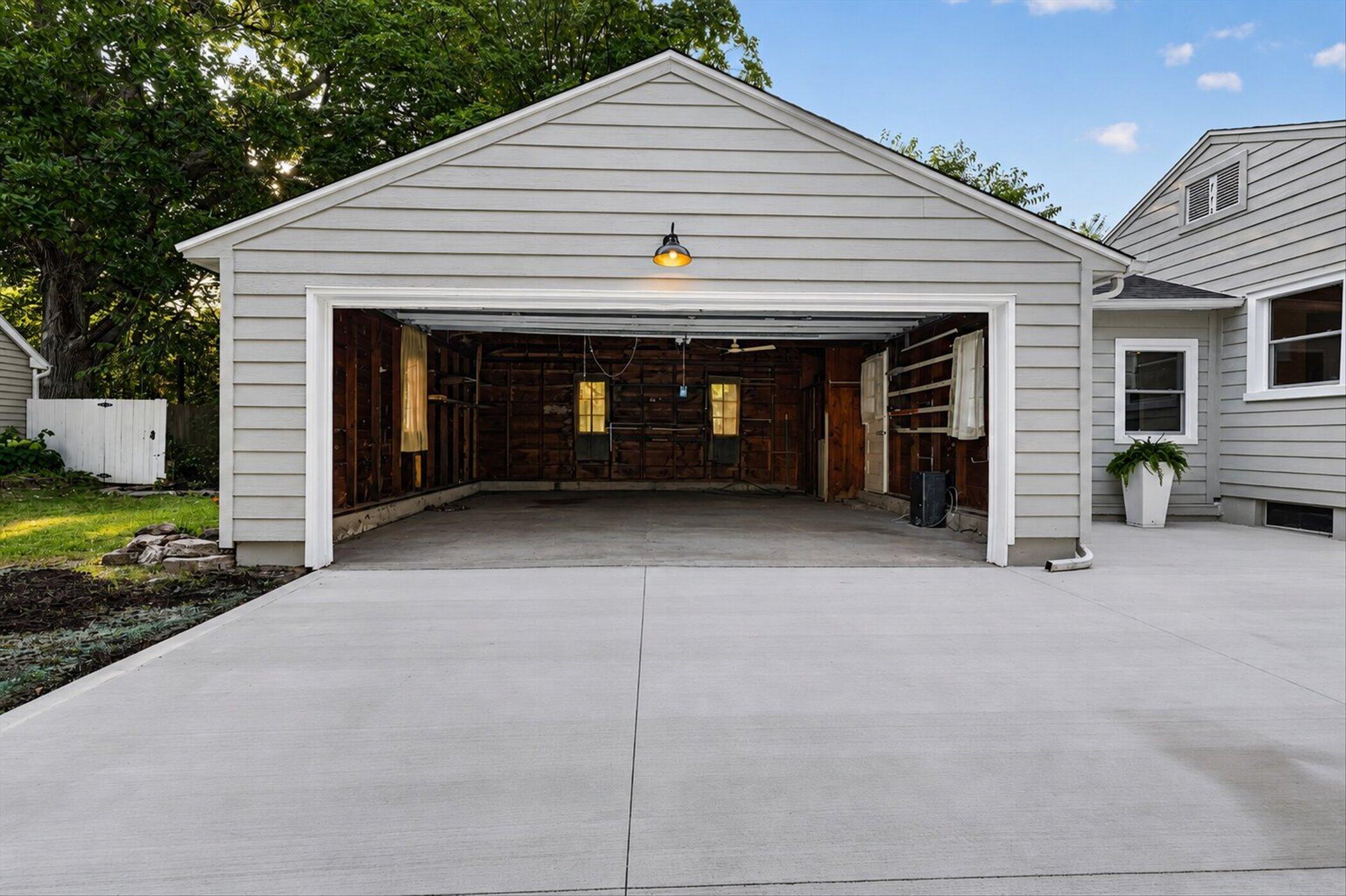 1060 Conlon Avenue SE Grand Rapids MI 49506