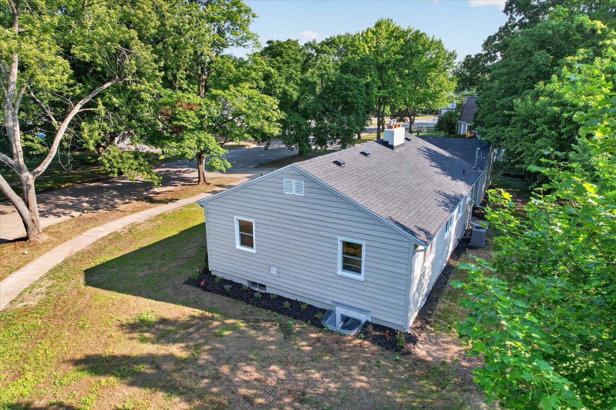 1060 Conlon Avenue SE Grand Rapids MI 49506