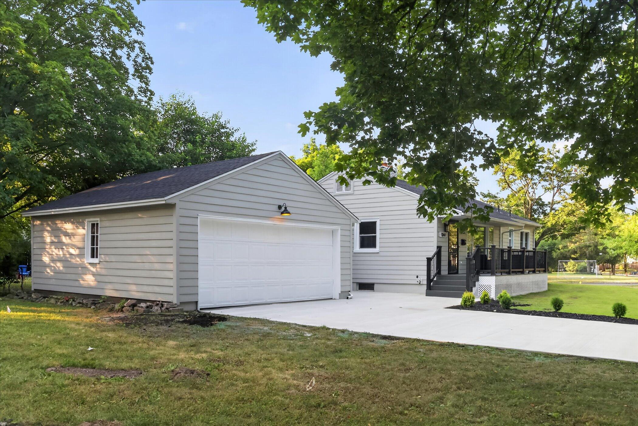 1060 Conlon Avenue SE Grand Rapids MI 49506