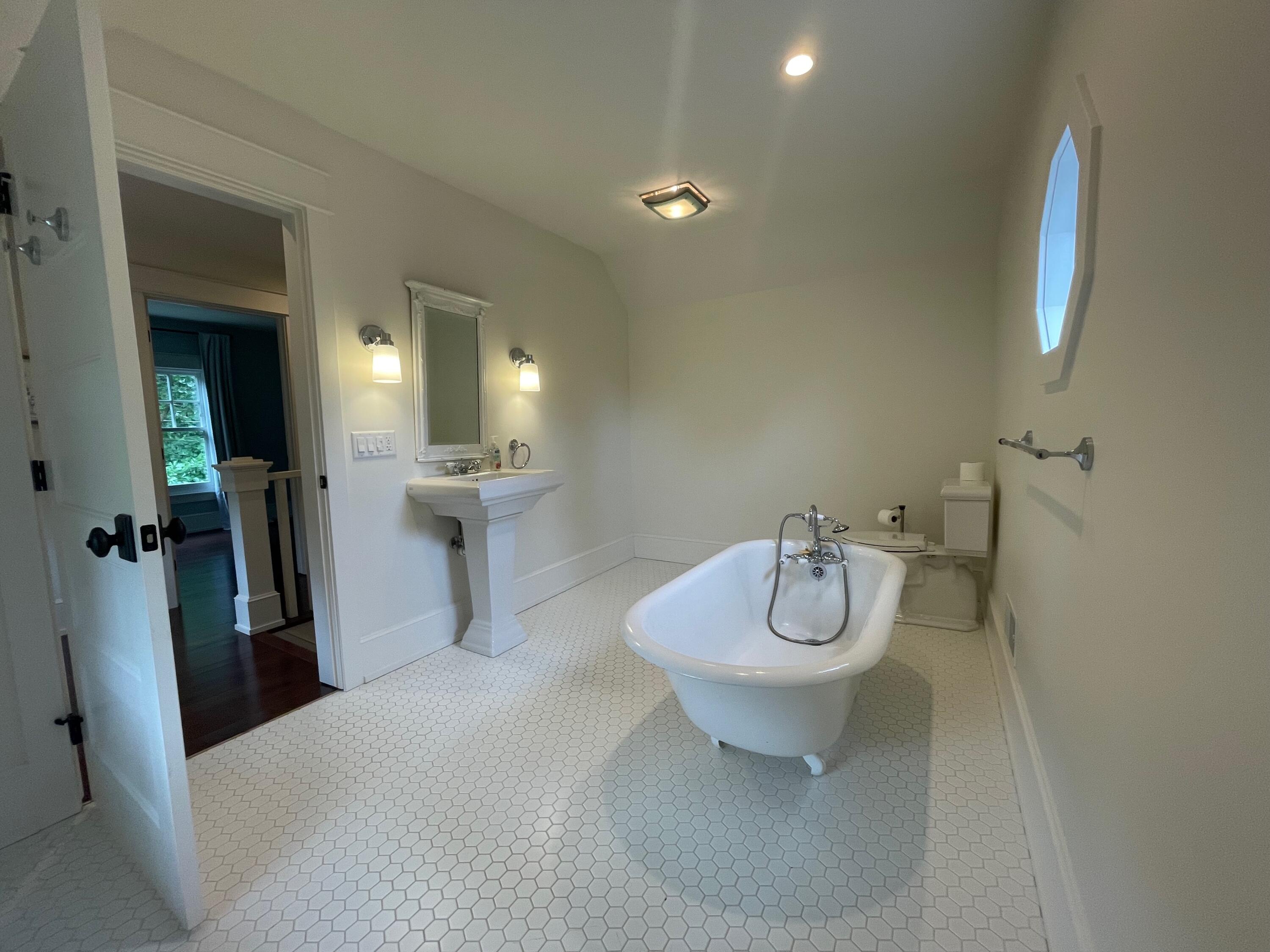 638 Allegan Street Saugatuck MI 49453