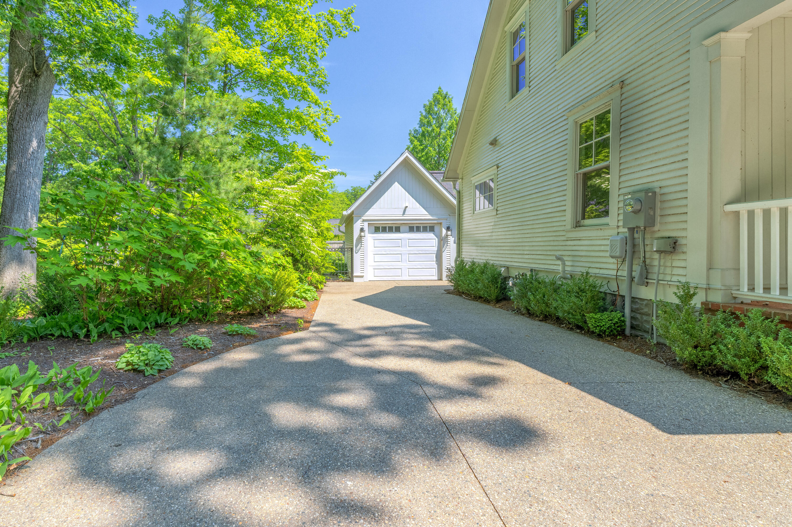 638 Allegan Street Saugatuck MI 49453