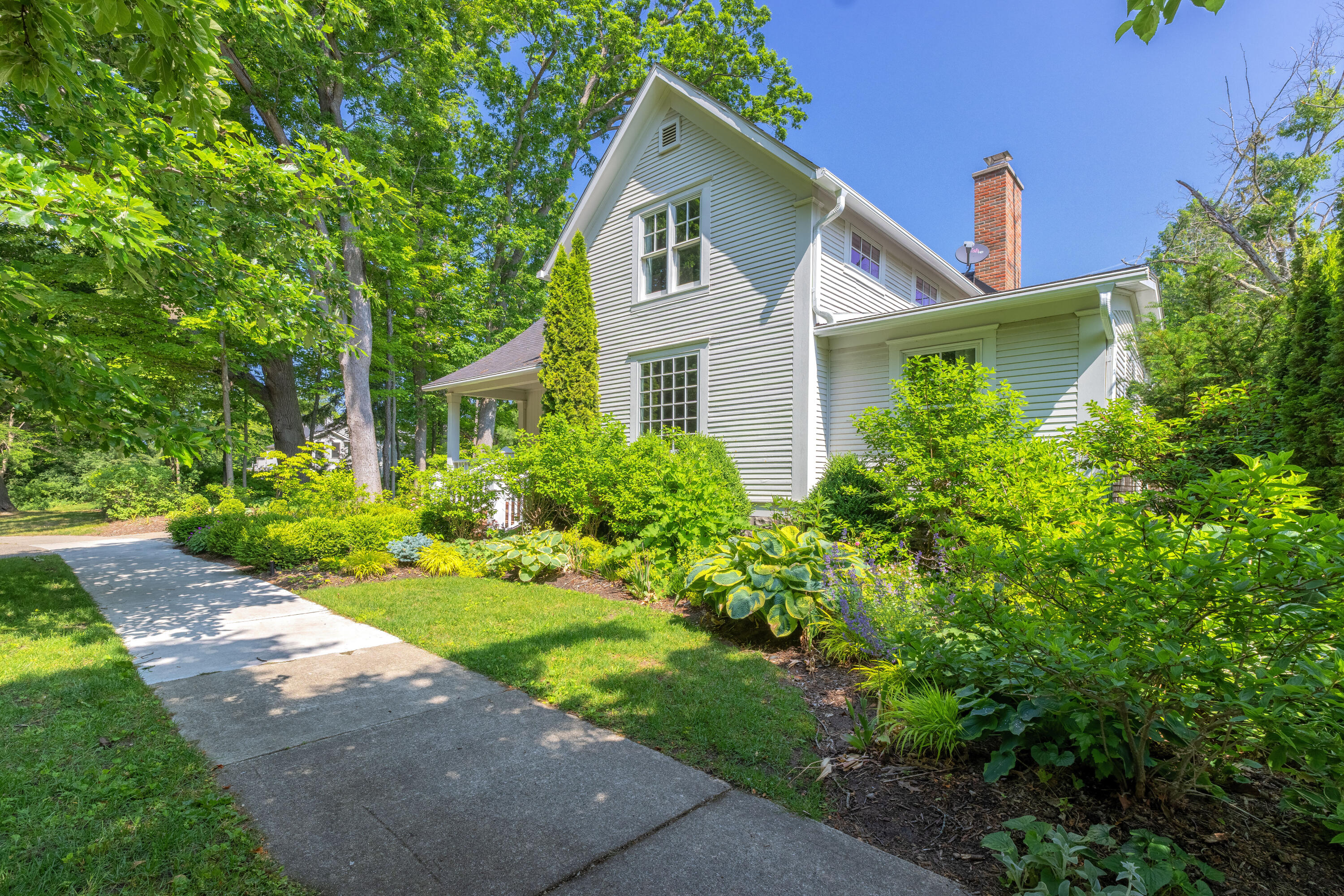 638 Allegan Street Saugatuck MI 49453