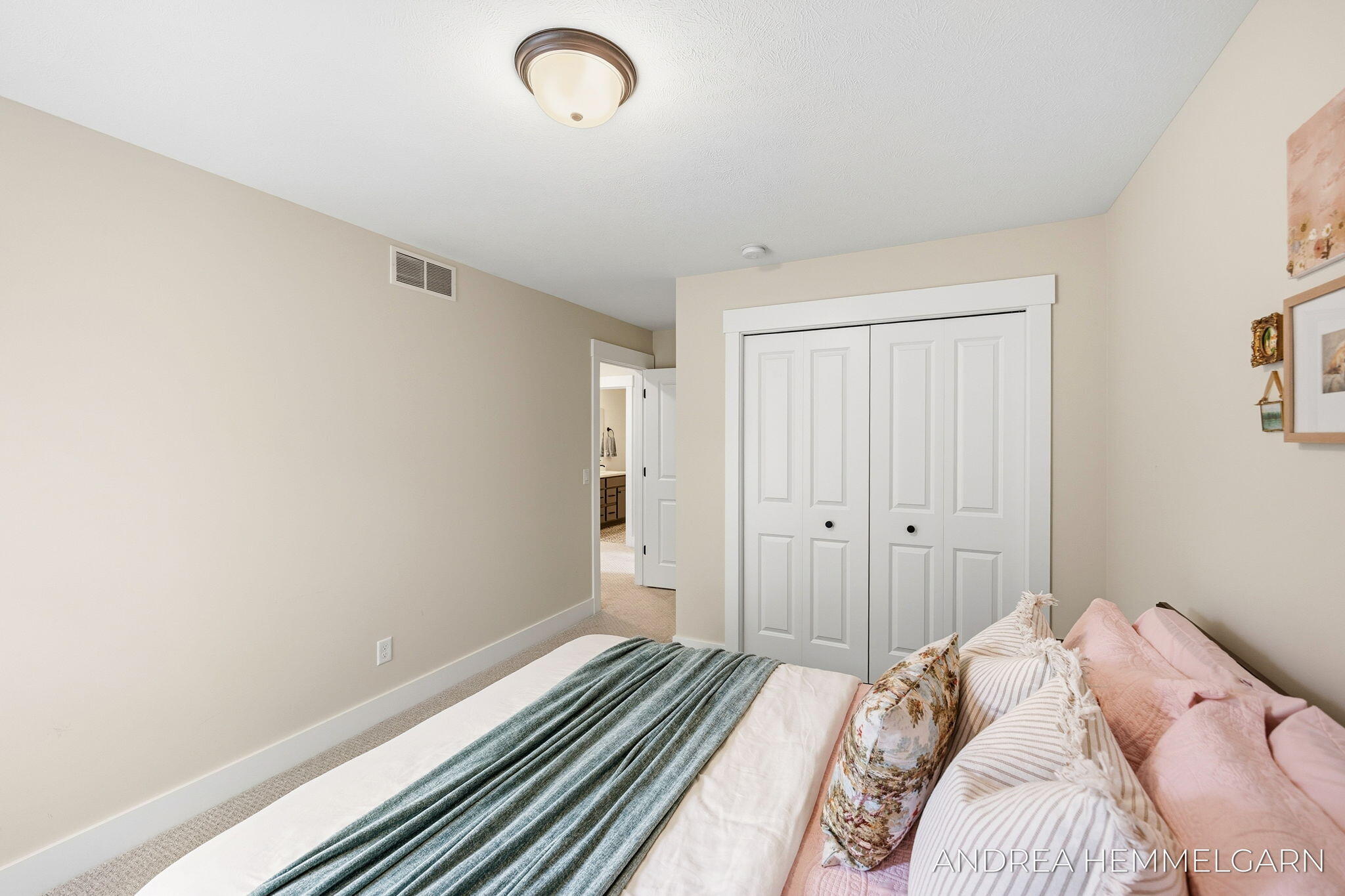 3090 Thornbury Drive Holland MI 49424