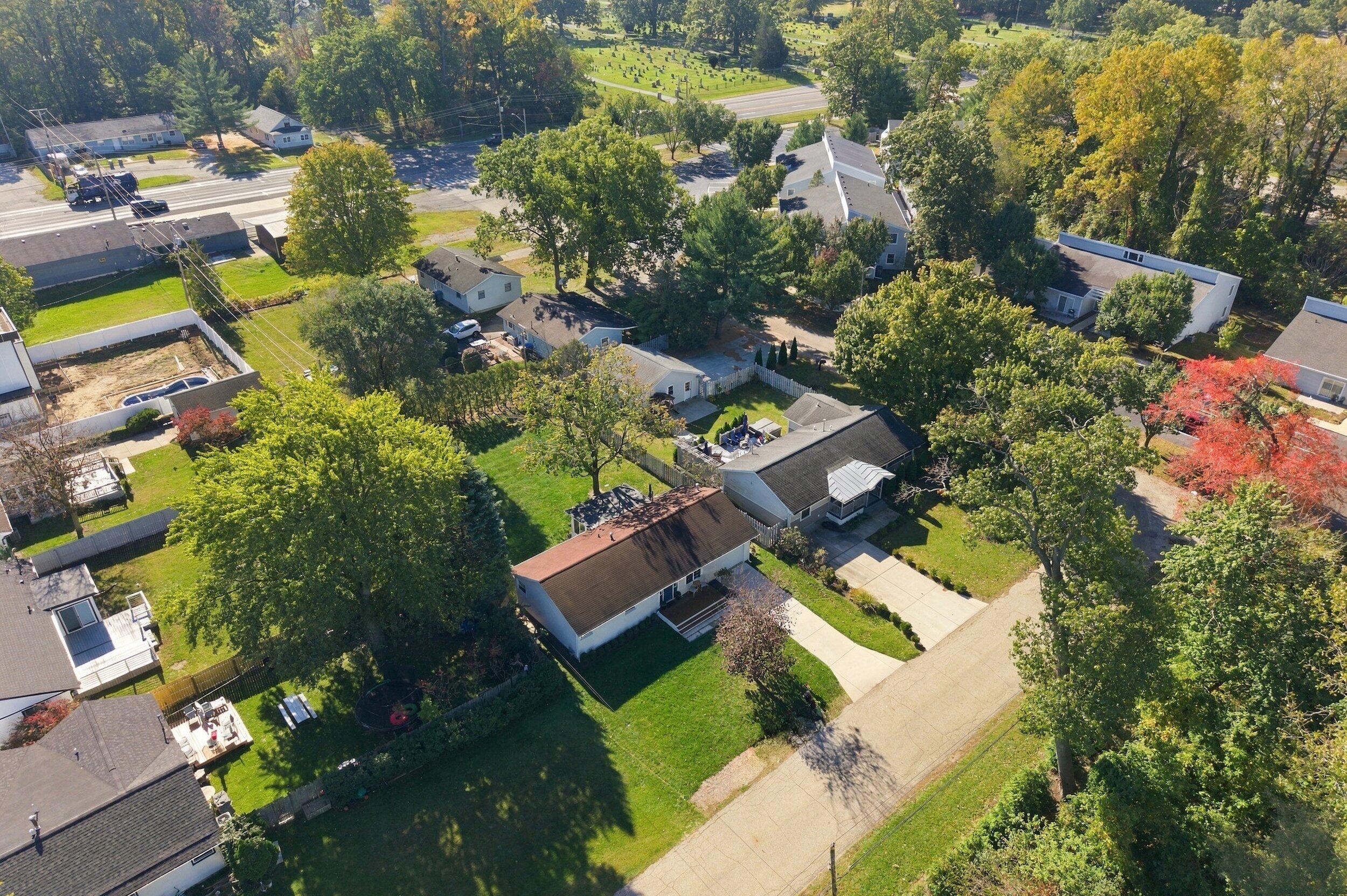 915 W Merchant Street New Buffalo MI 49117