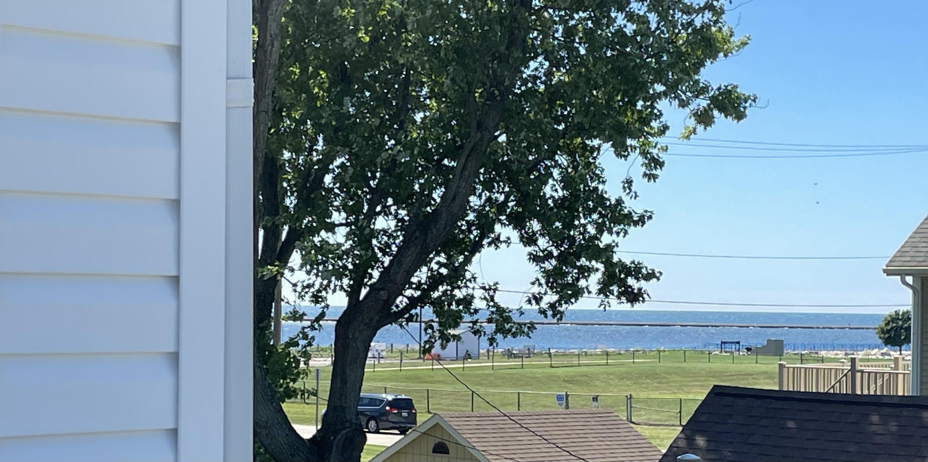 805 W Loomis Street Ludington MI 49431