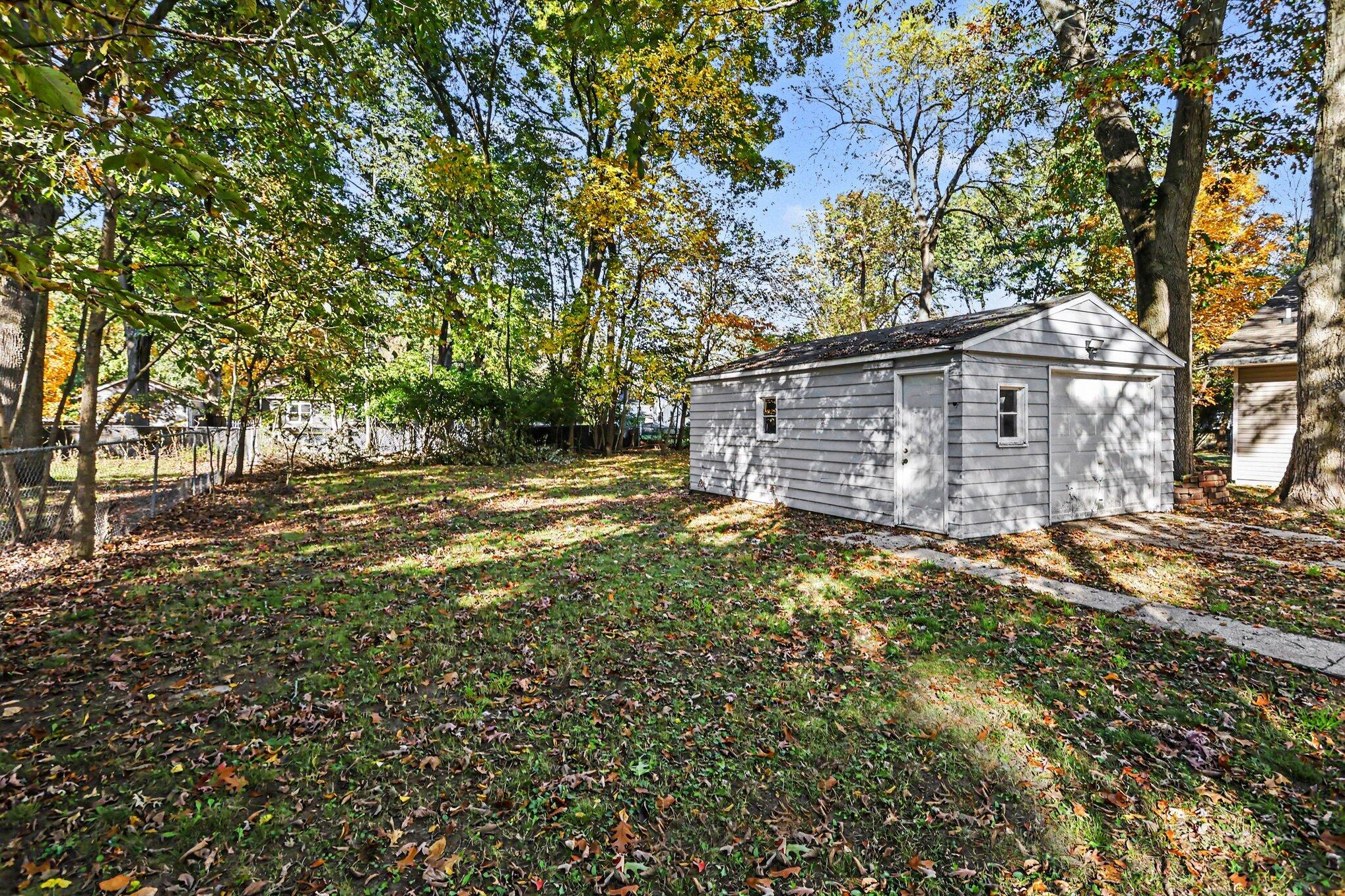 2320 Hazel Avenue Kalamazoo MI 49008