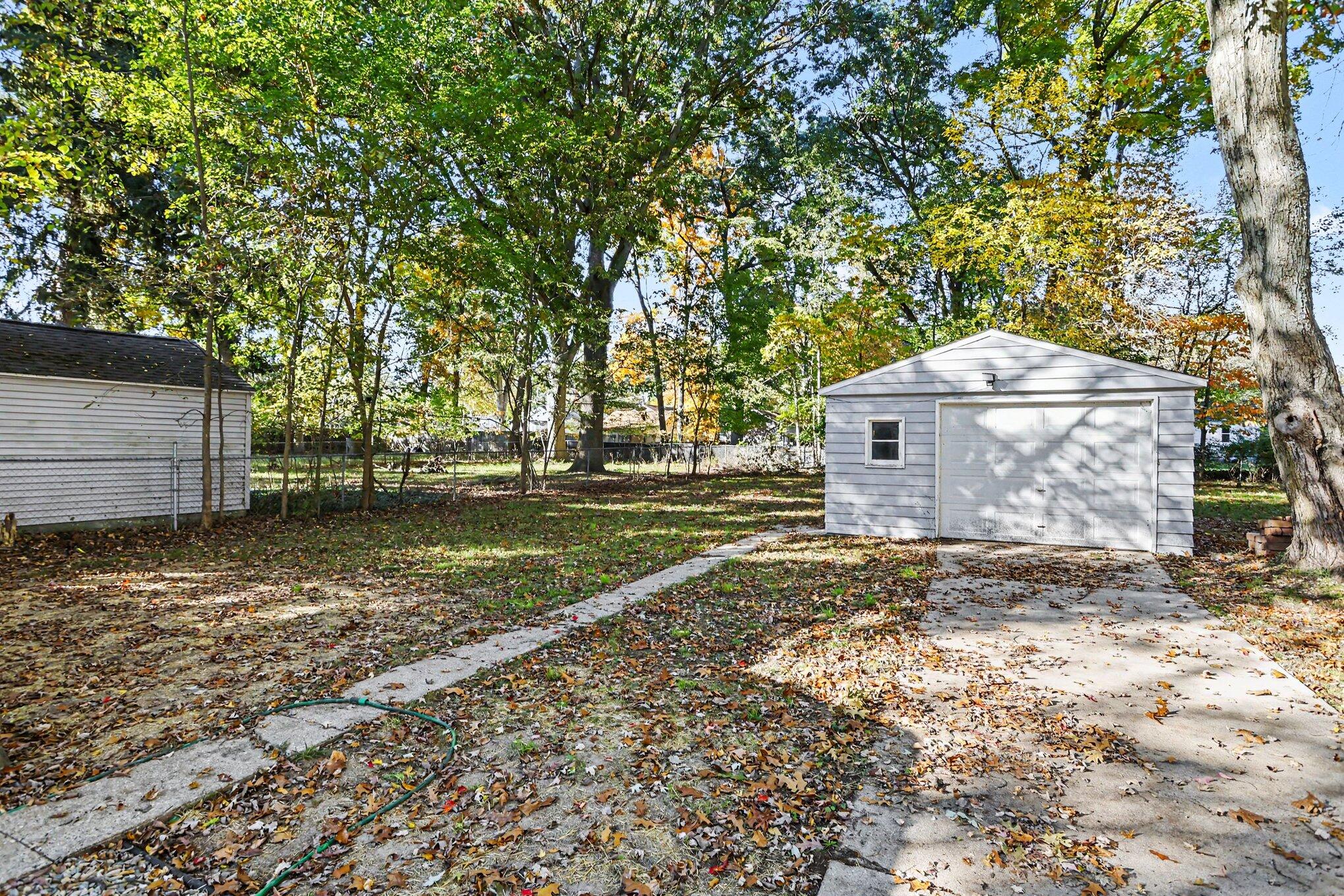 2320 Hazel Avenue Kalamazoo MI 49008