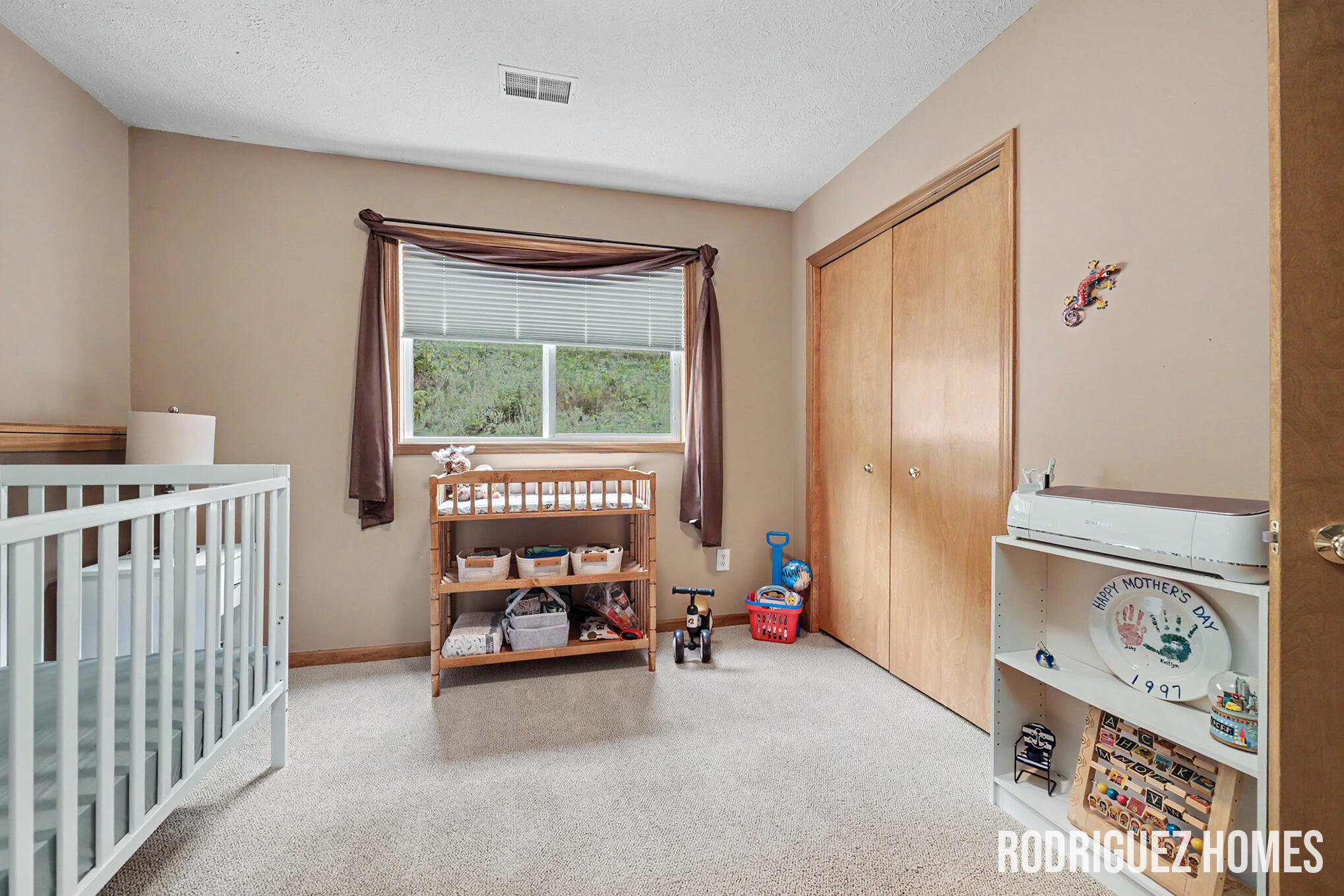 2007 Sandrel Drive NE Grand Rapids MI 49505