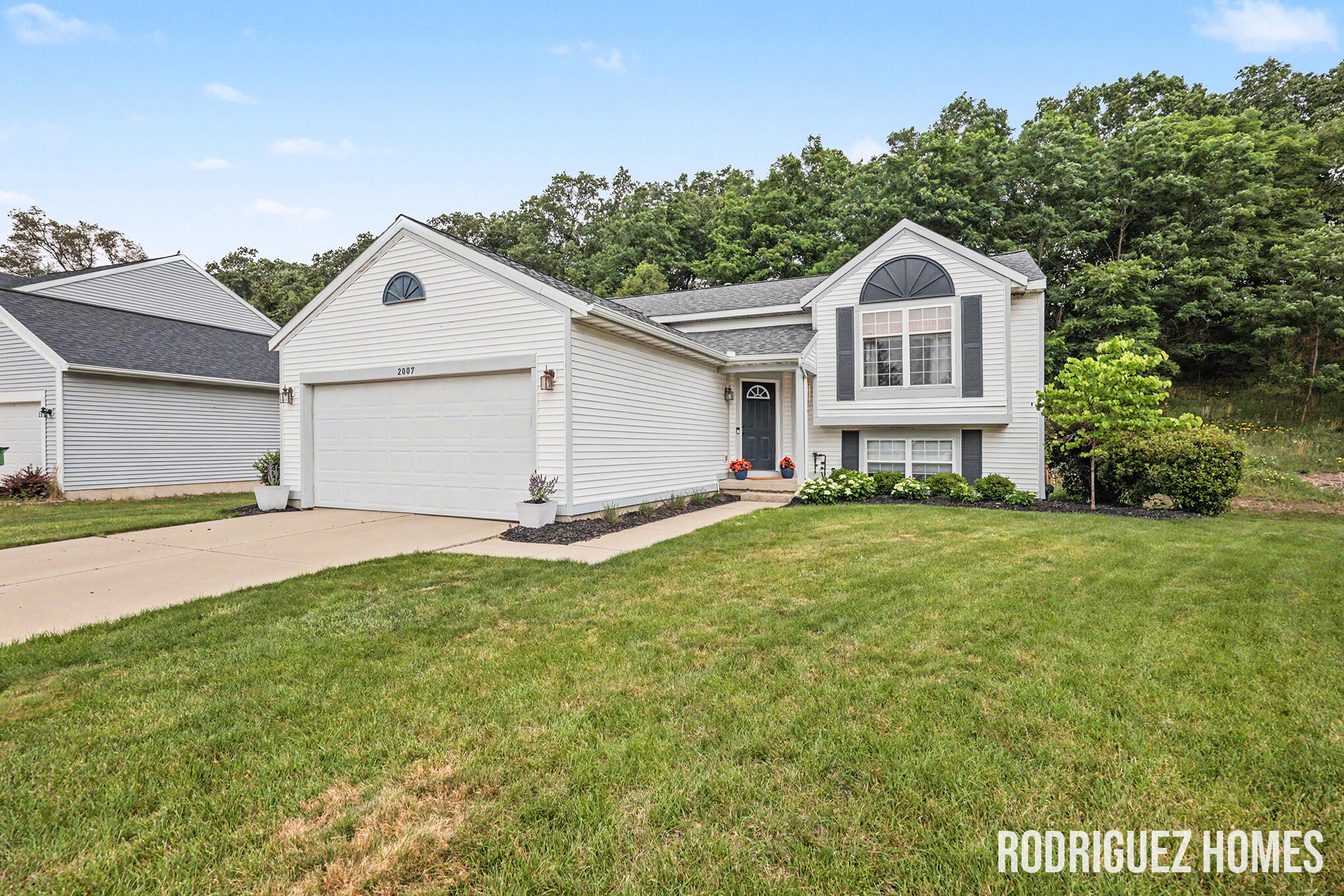 2007 Sandrel Drive NE Grand Rapids MI 49505