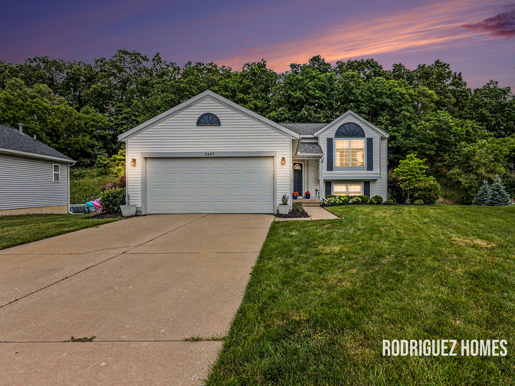 2007 Sandrel Drive NE Grand Rapids MI 49505
