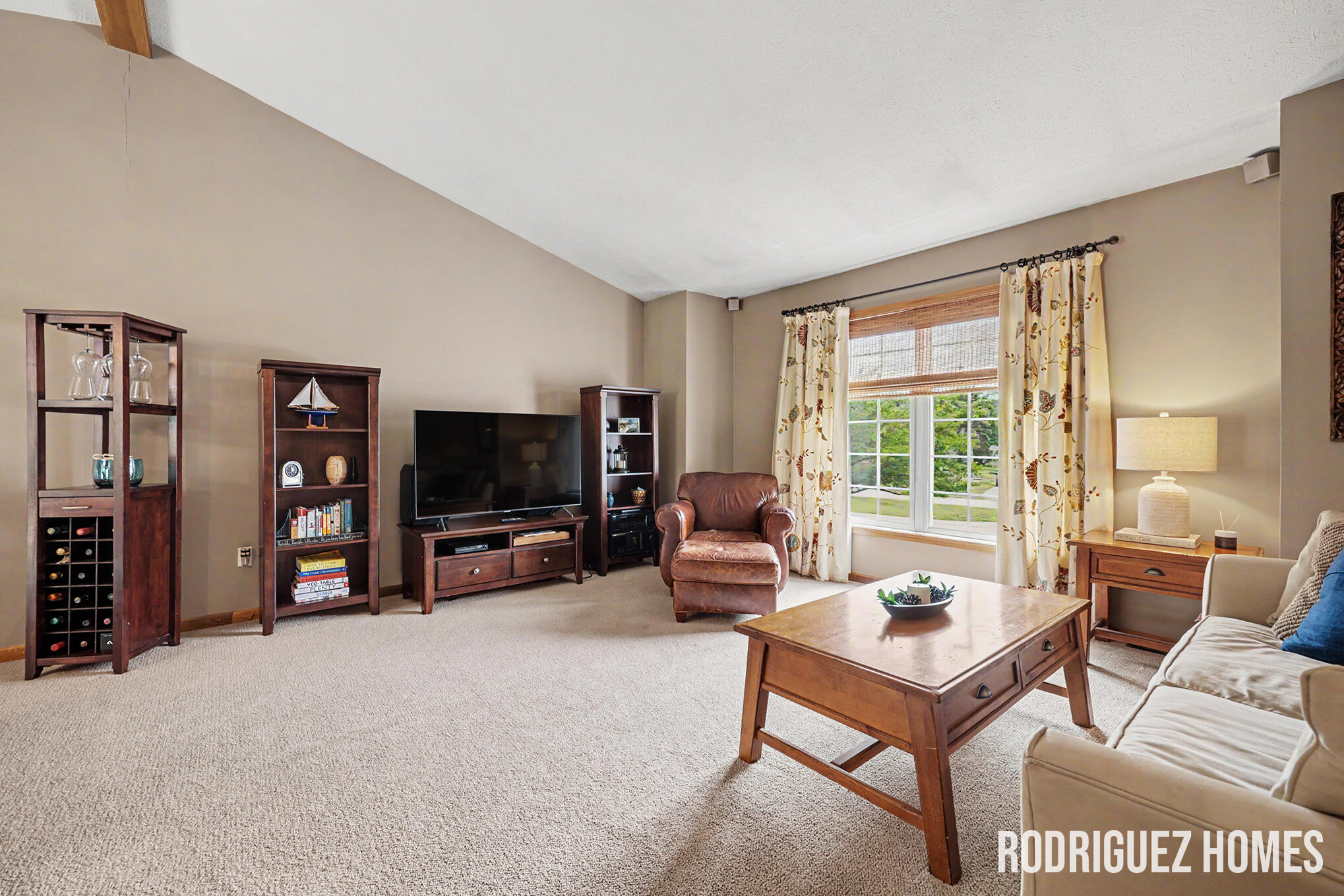 2007 Sandrel Drive NE Grand Rapids MI 49505