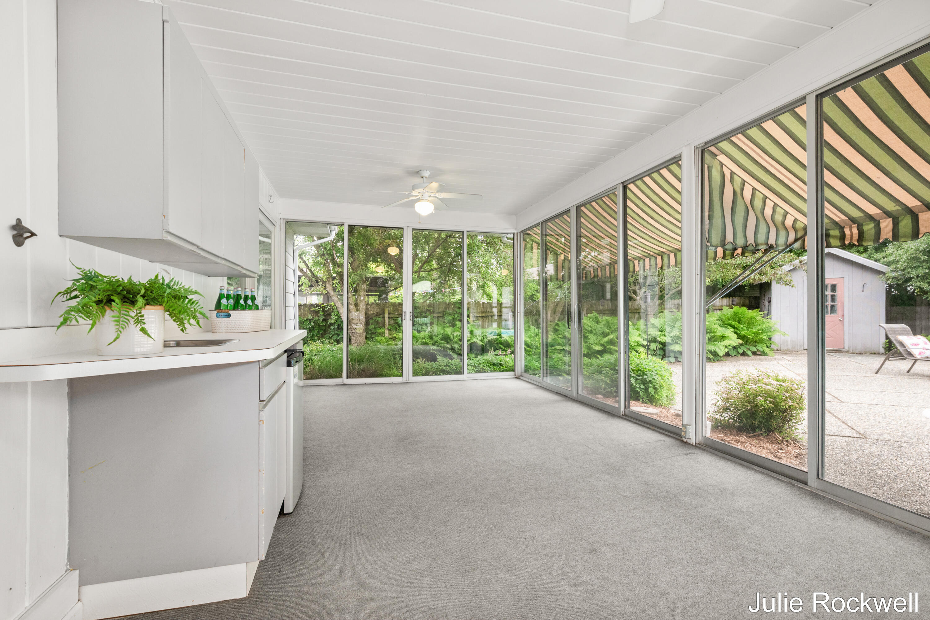 1433 Sherwood Avenue SE Grand Rapids MI 49506