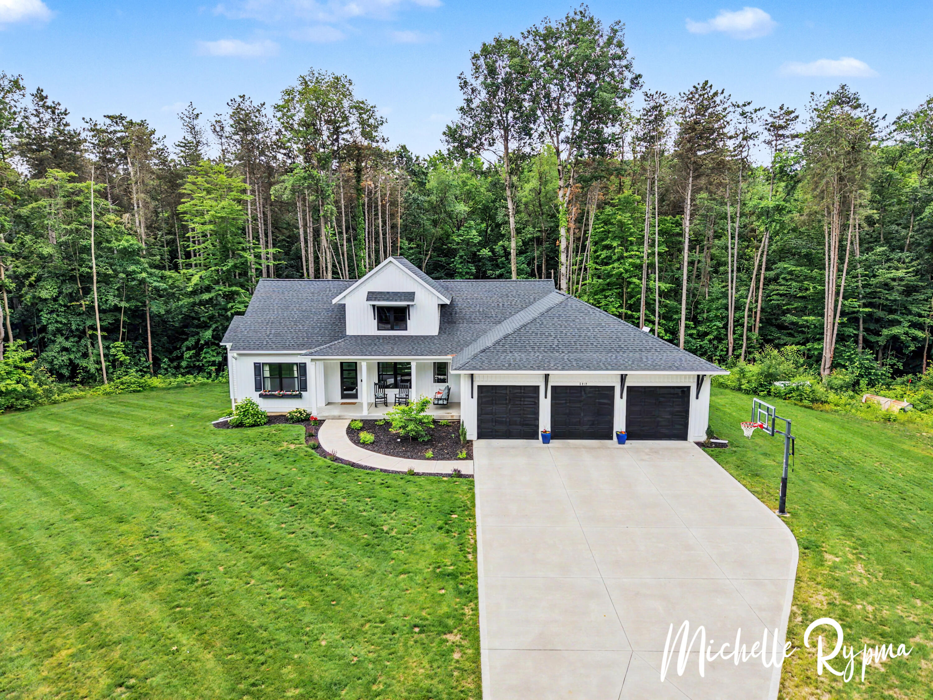 5812 Timber Bluff Trail Fennville MI 49408