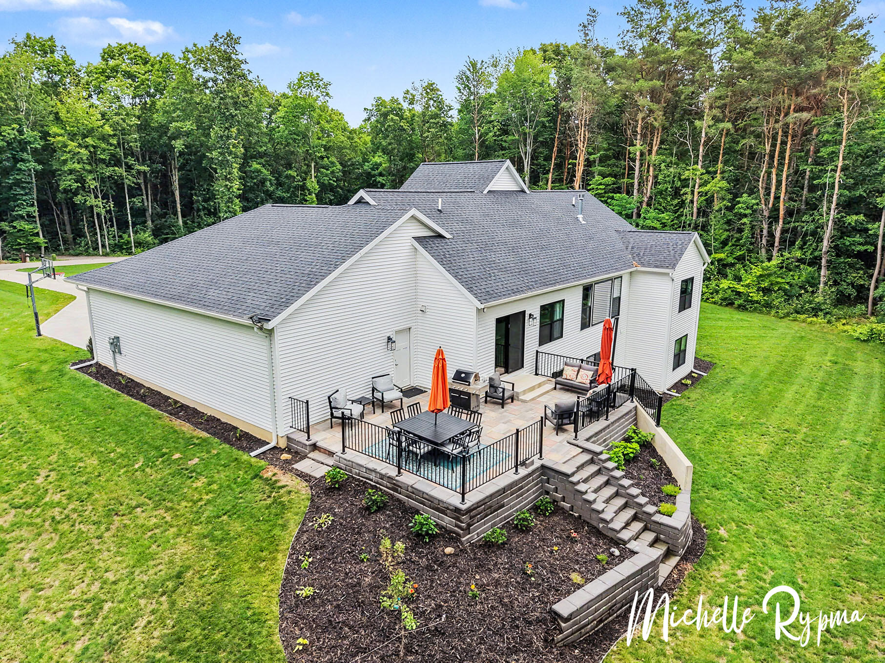 5812 Timber Bluff Trail Fennville MI 49408