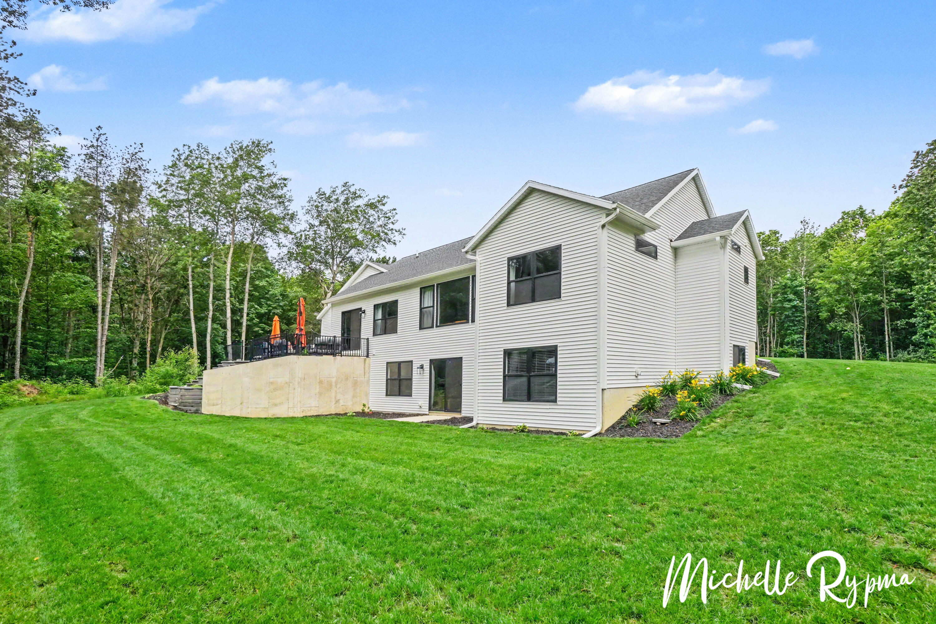5812 Timber Bluff Trail Fennville MI 49408