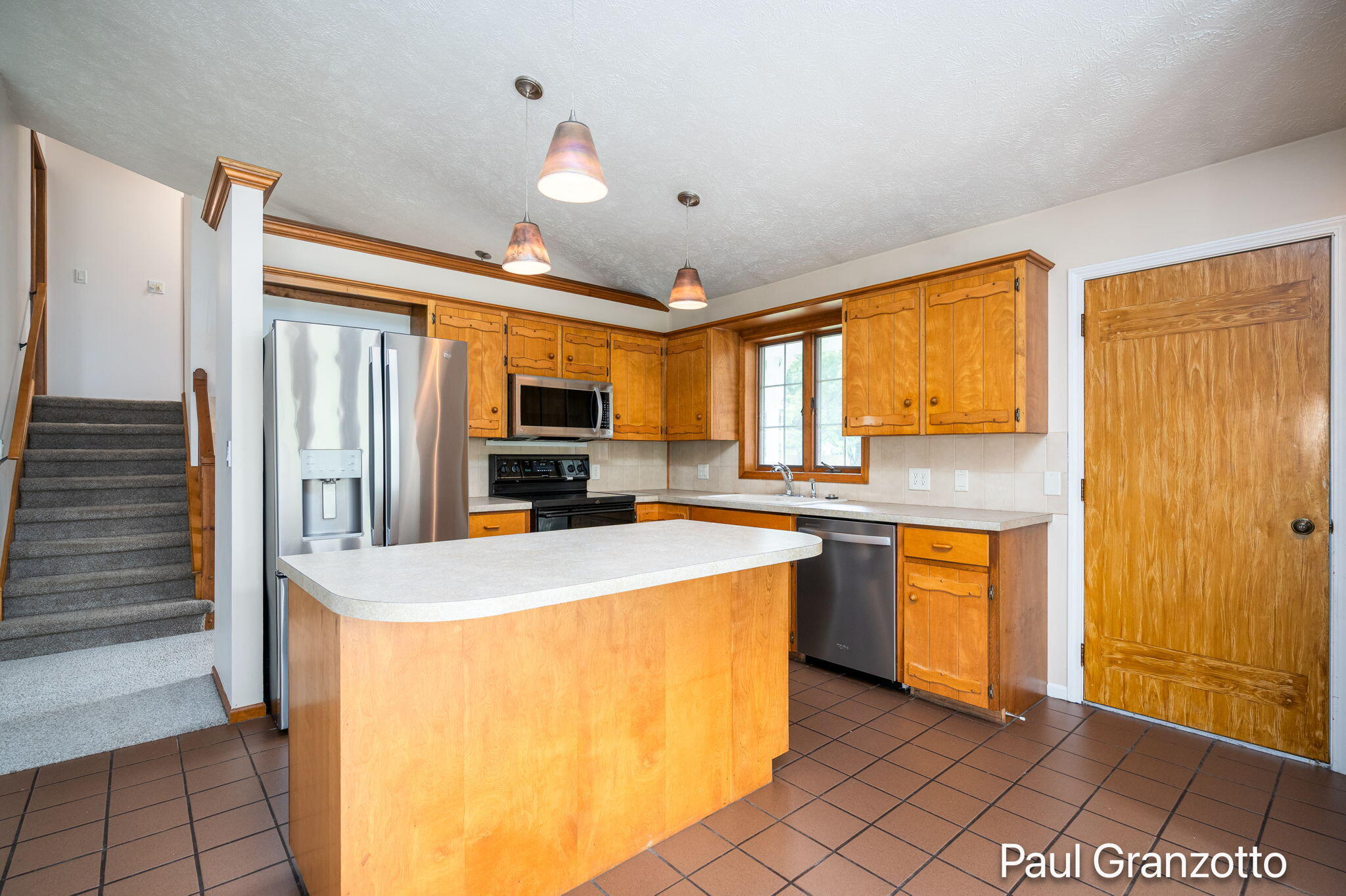 2483 Russit Drive NE Grand Rapids MI 49525