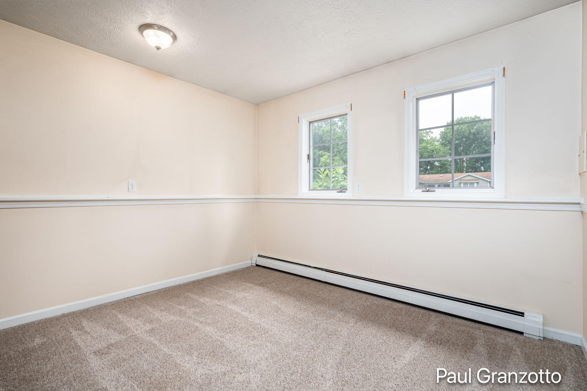 2483 Russit Drive NE Grand Rapids MI 49525