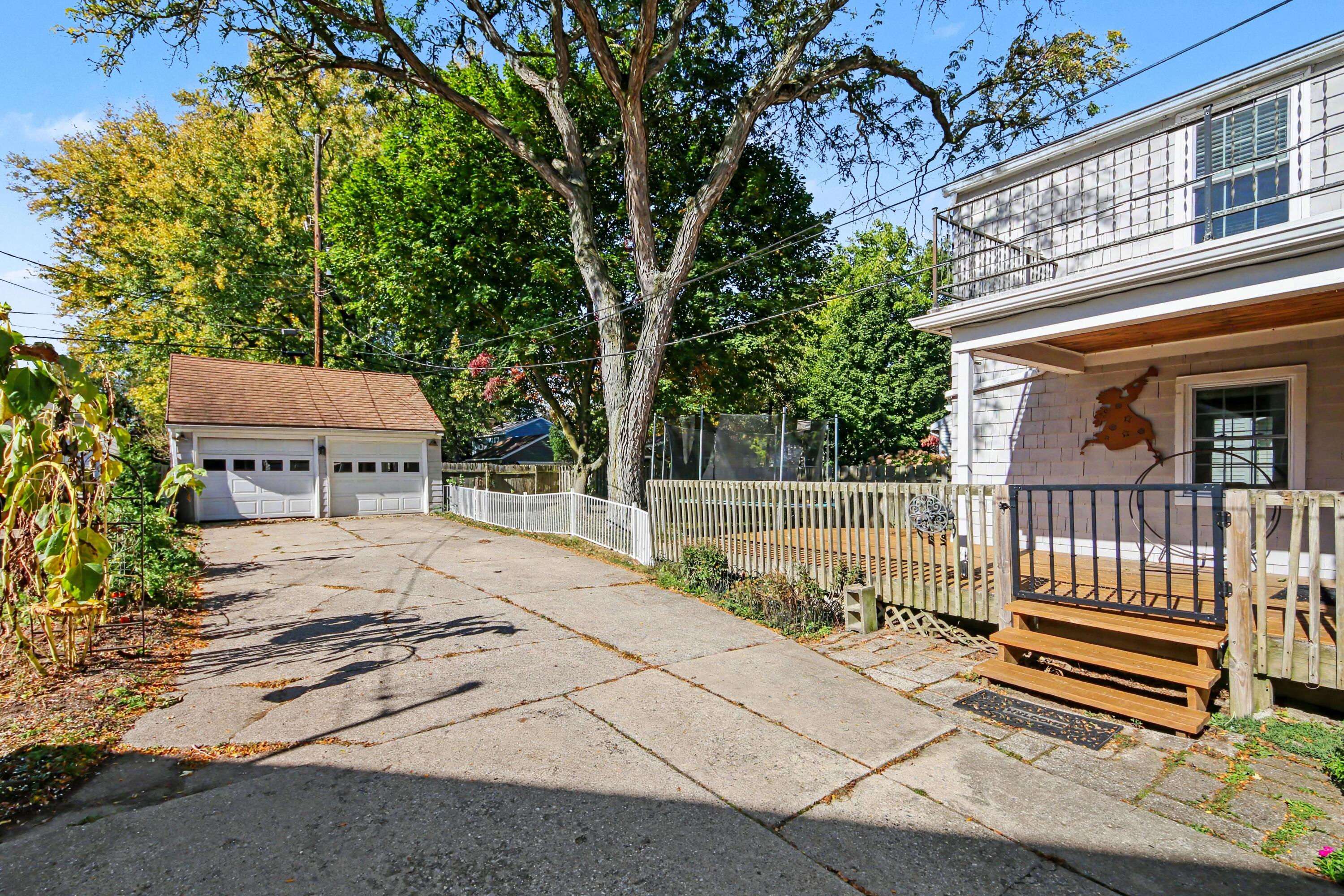 1765 Warwick Road SE East Grand Rapids MI 49506