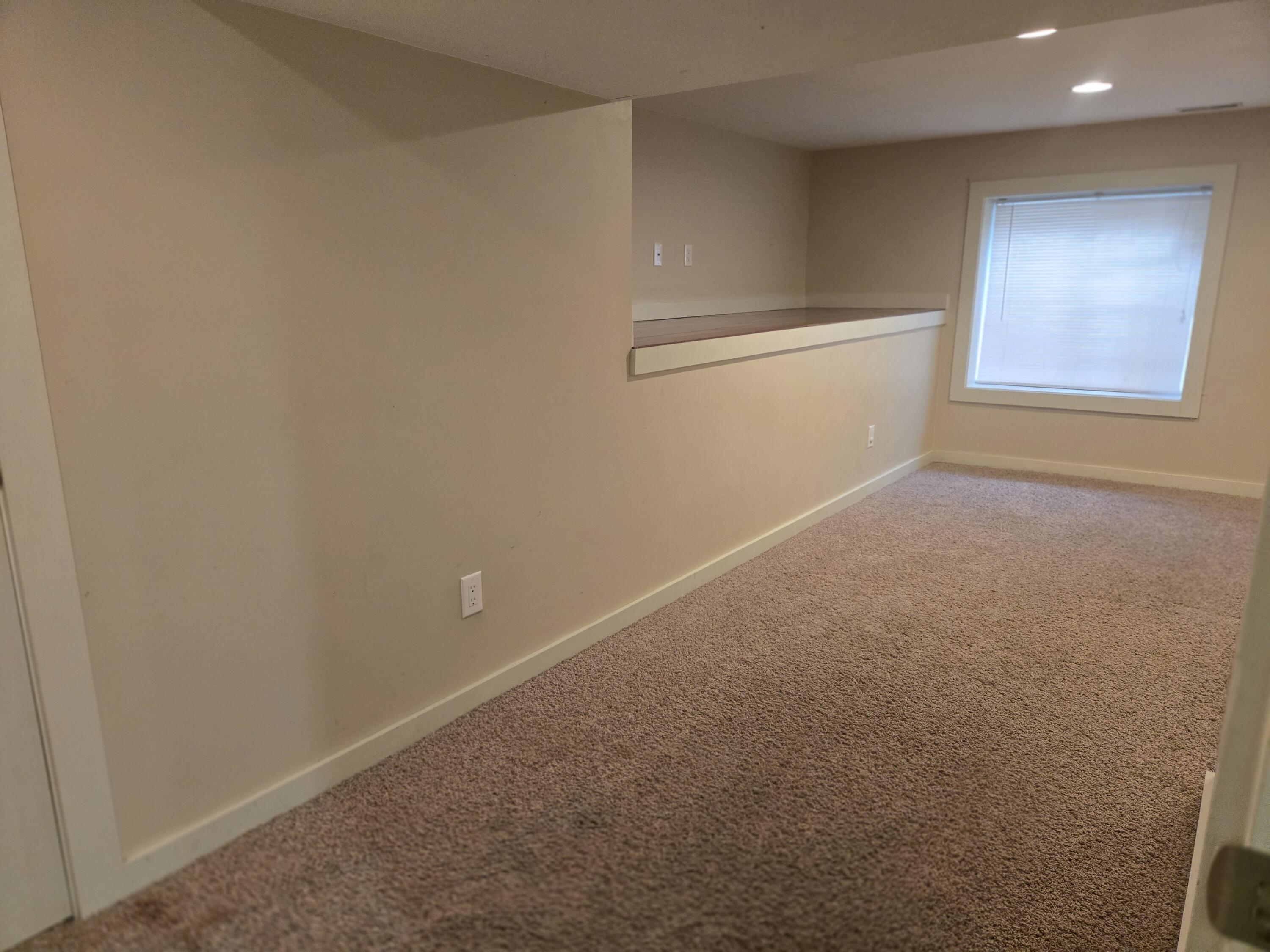 1247 Mc Alister Avenue Benton Harbor MI 49022