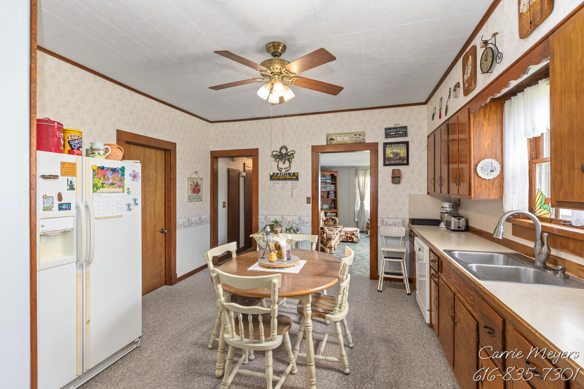3741 8 Mile Road NW Grand Rapids MI 49544