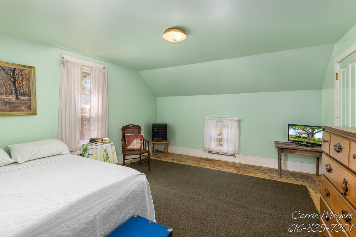 3741 8 Mile Road NW Grand Rapids MI 49544
