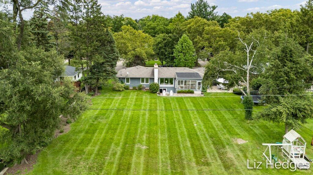 1949 Meadowfield Drive NE Grand Rapids MI 49505
