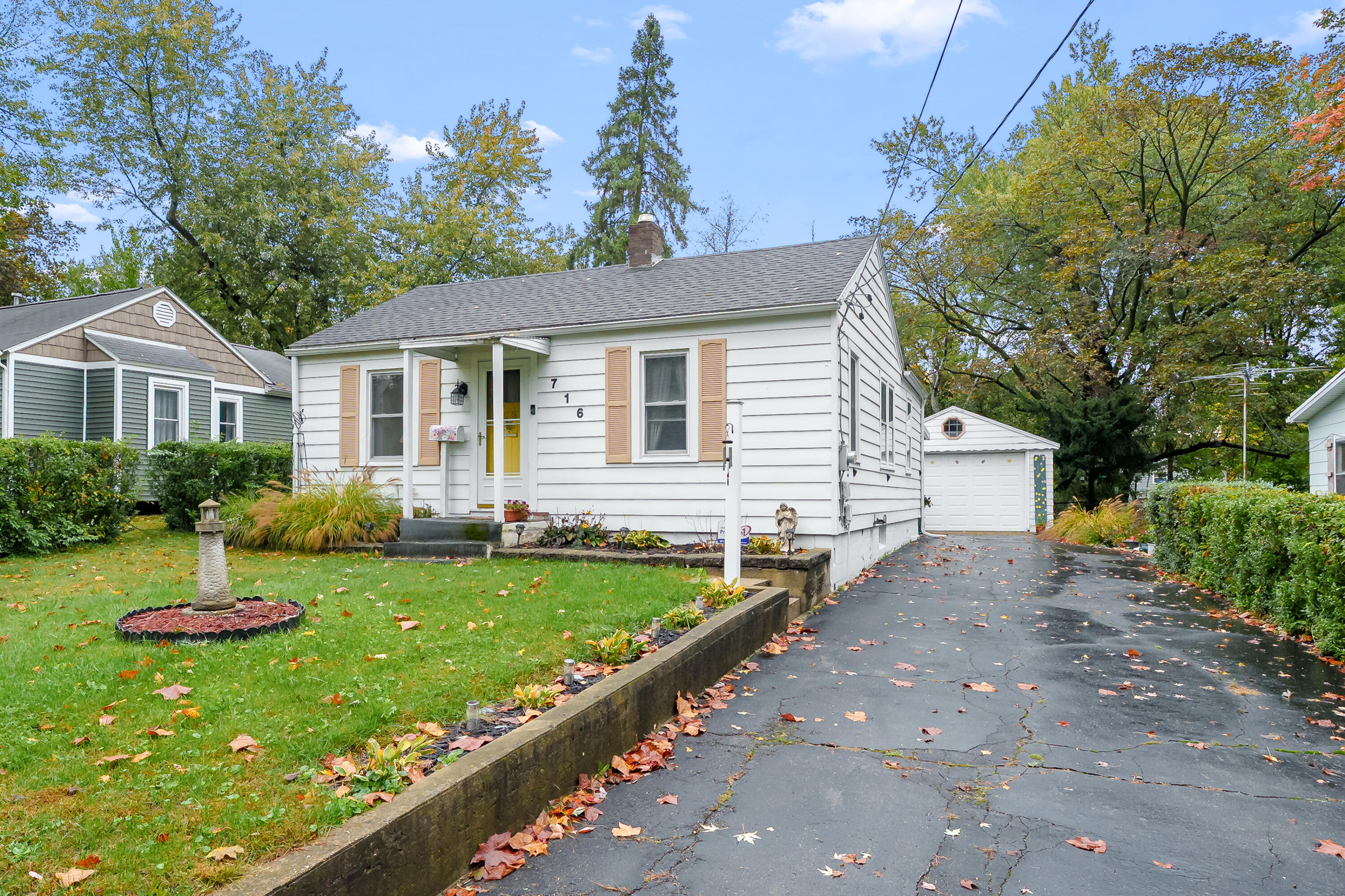 716 Liberty Street Kalamazoo MI 49008