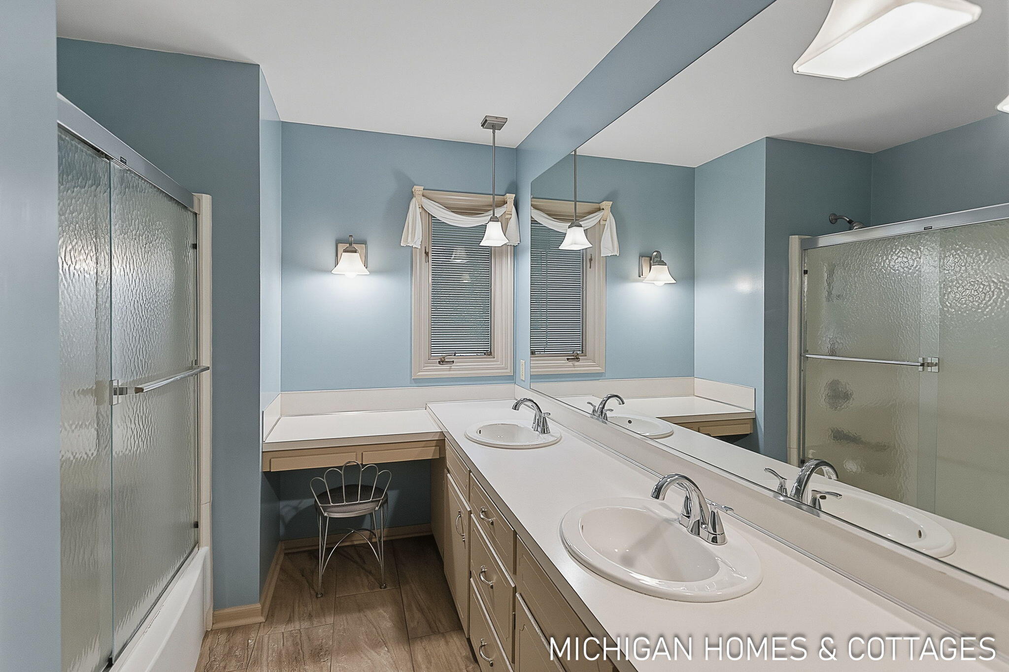 593 Alice Avenue Zeeland MI 49464