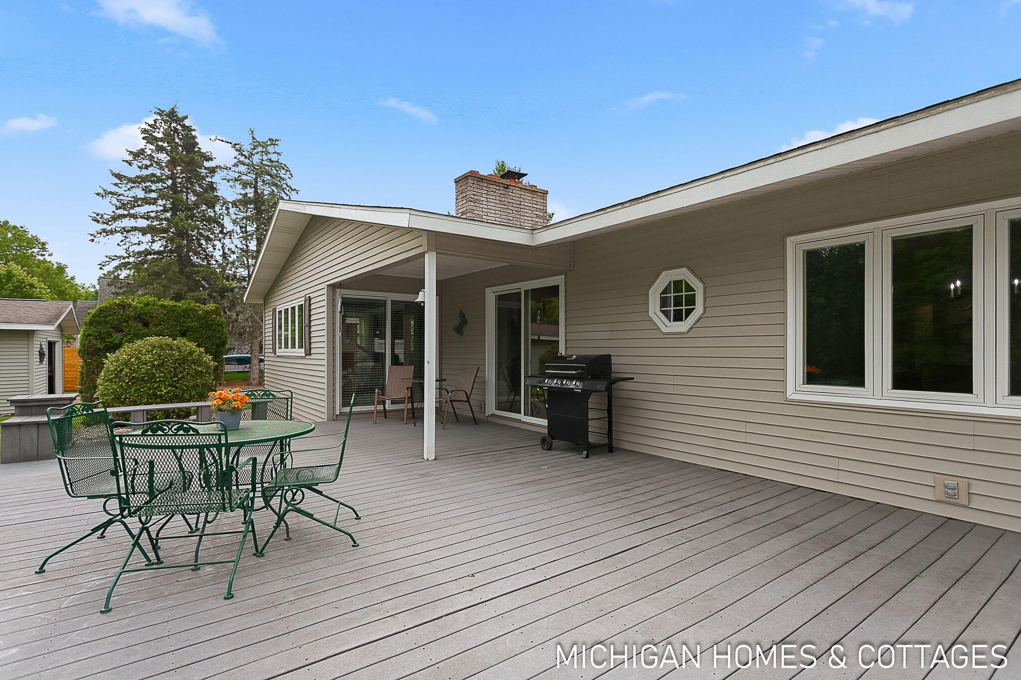 593 Alice Avenue Zeeland MI 49464