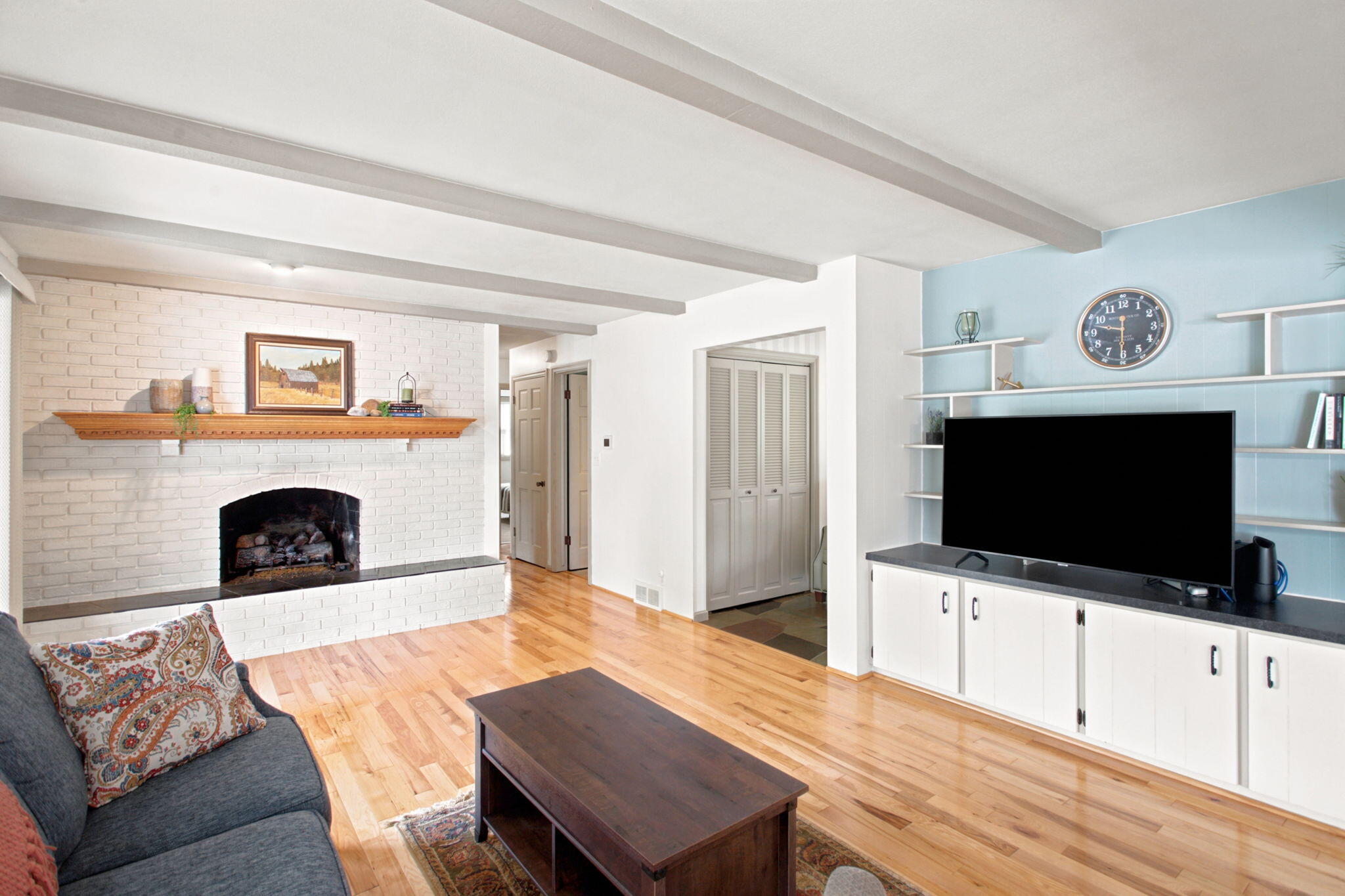 593 Alice Avenue Zeeland MI 49464