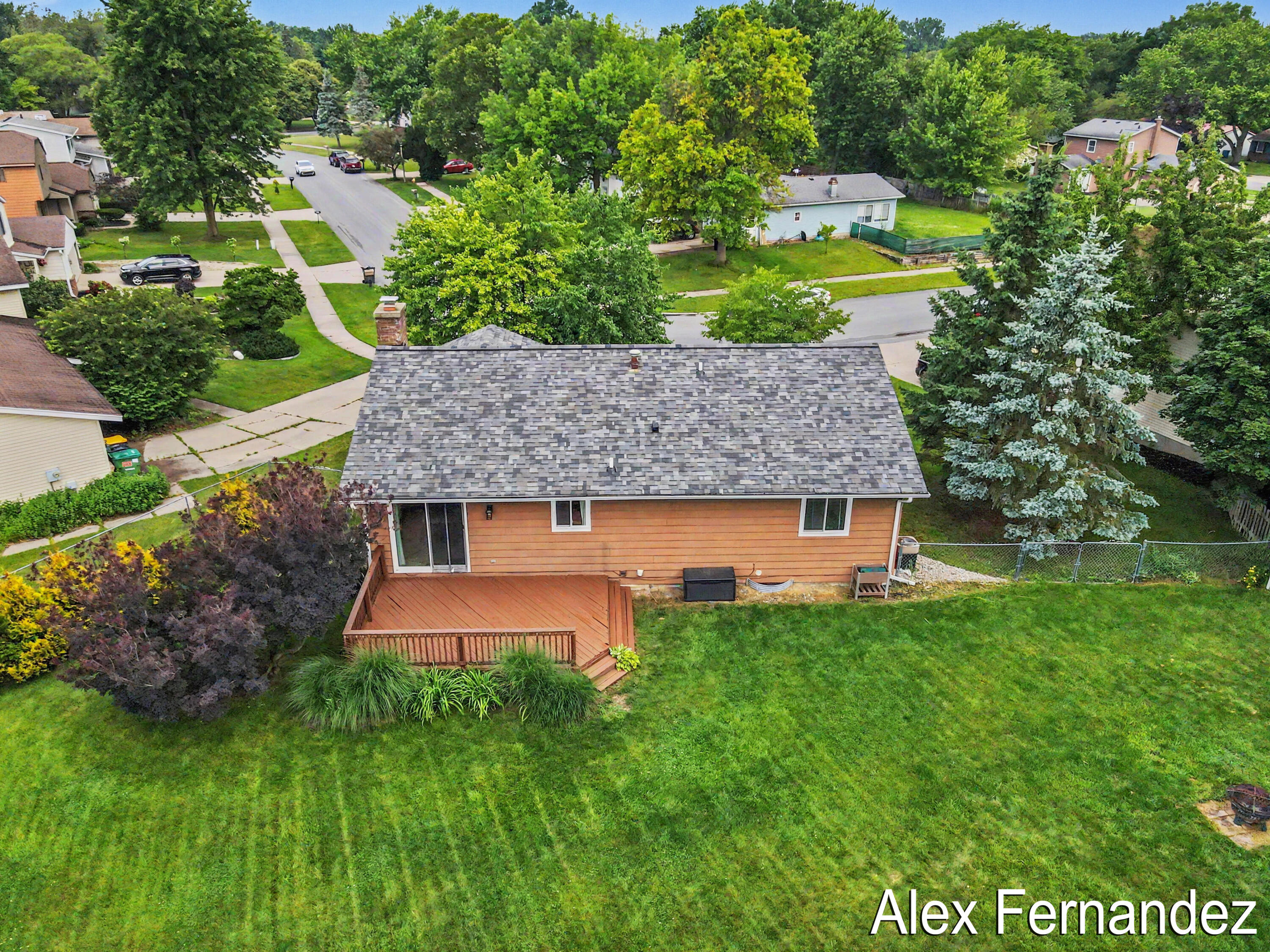 5860 Valley Lane Drive SE Grand Rapids MI 49508
