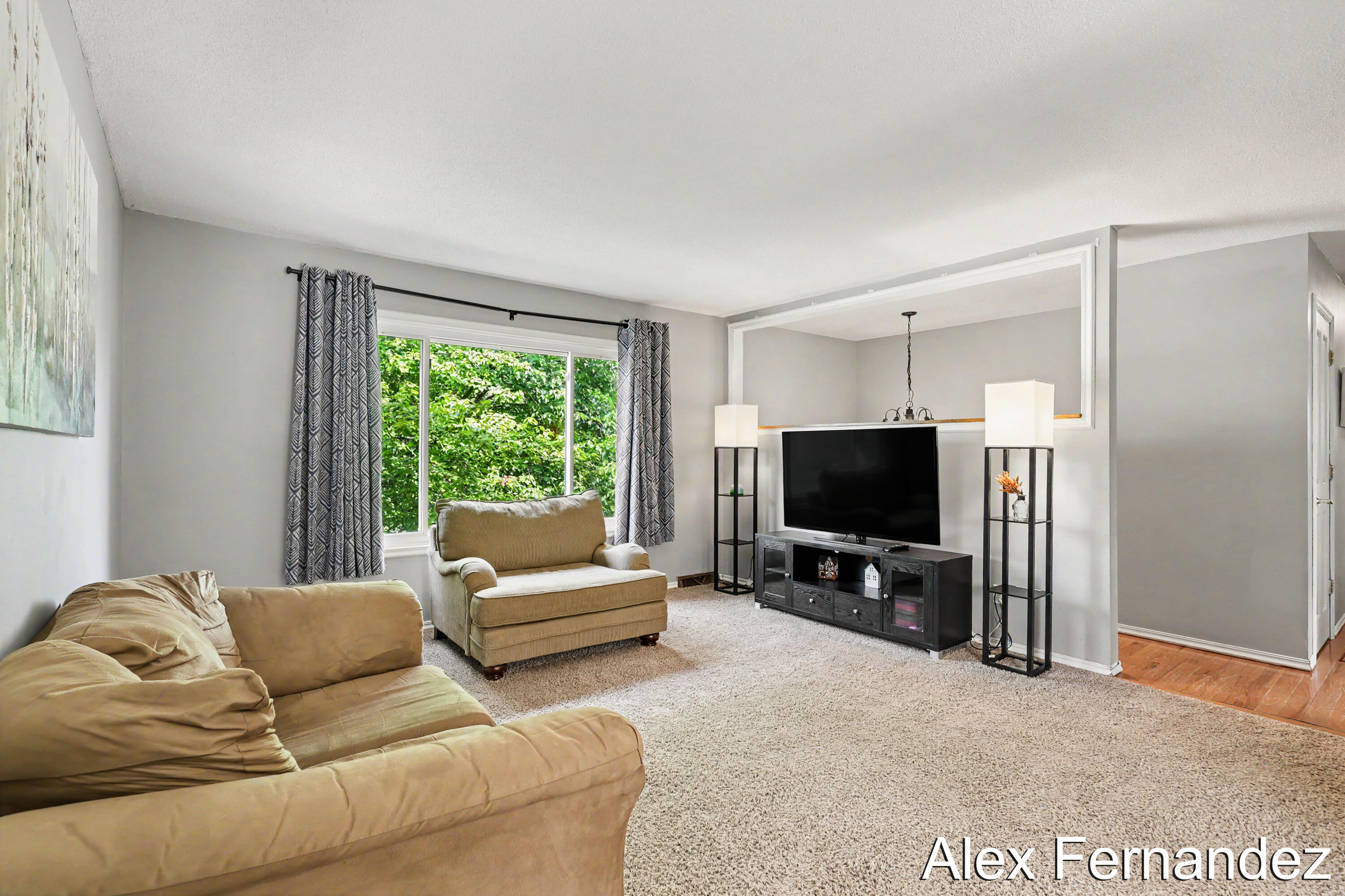 5860 Valley Lane Drive SE Grand Rapids MI 49508