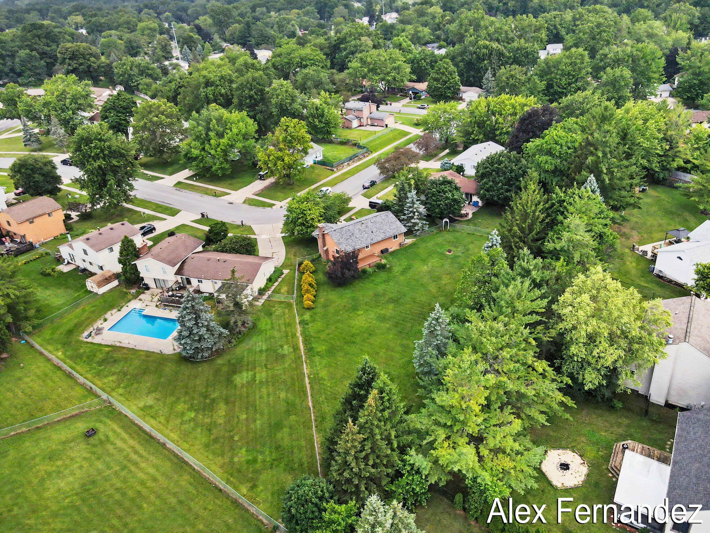 5860 Valley Lane Drive SE Grand Rapids MI 49508
