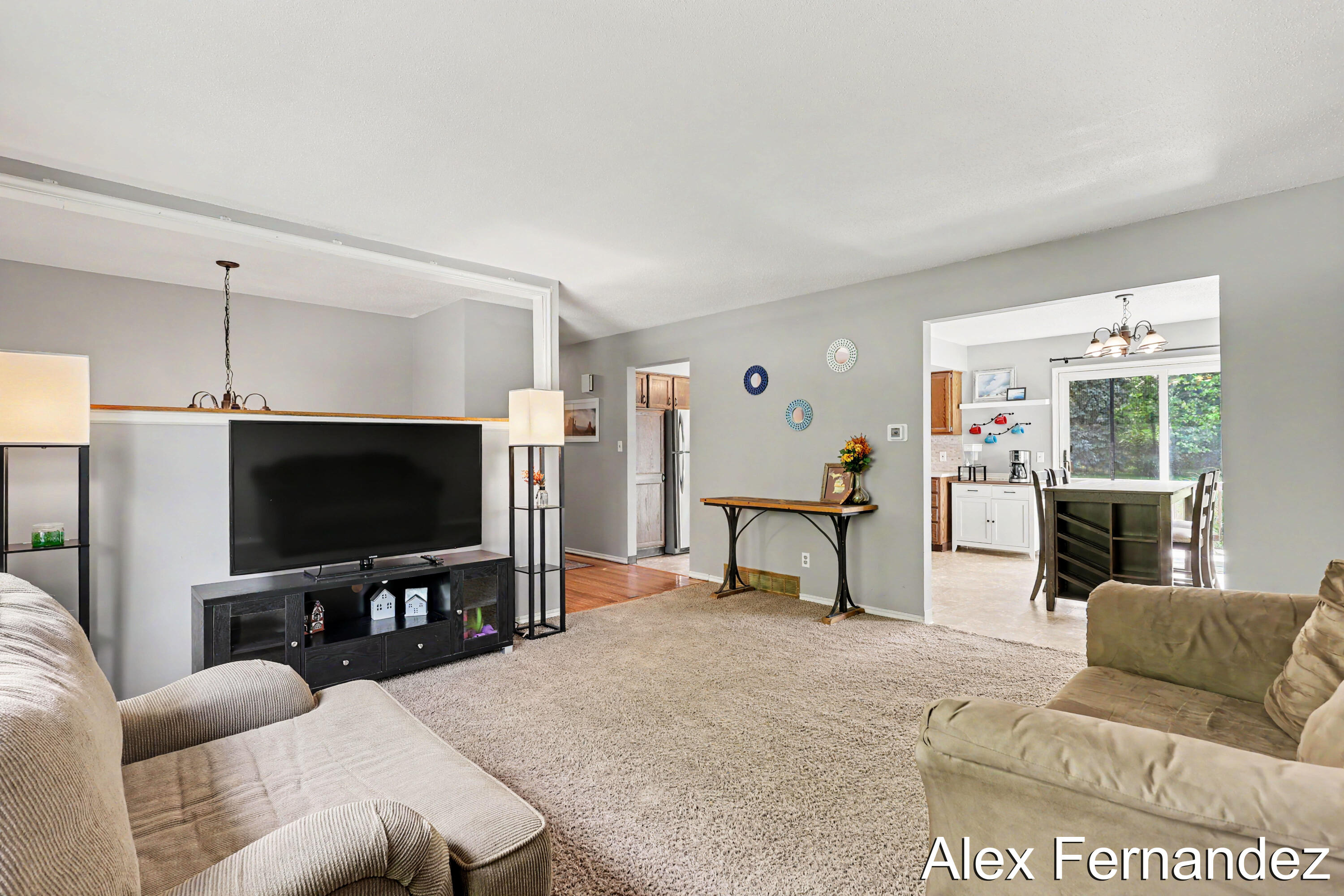 5860 Valley Lane Drive SE Grand Rapids MI 49508