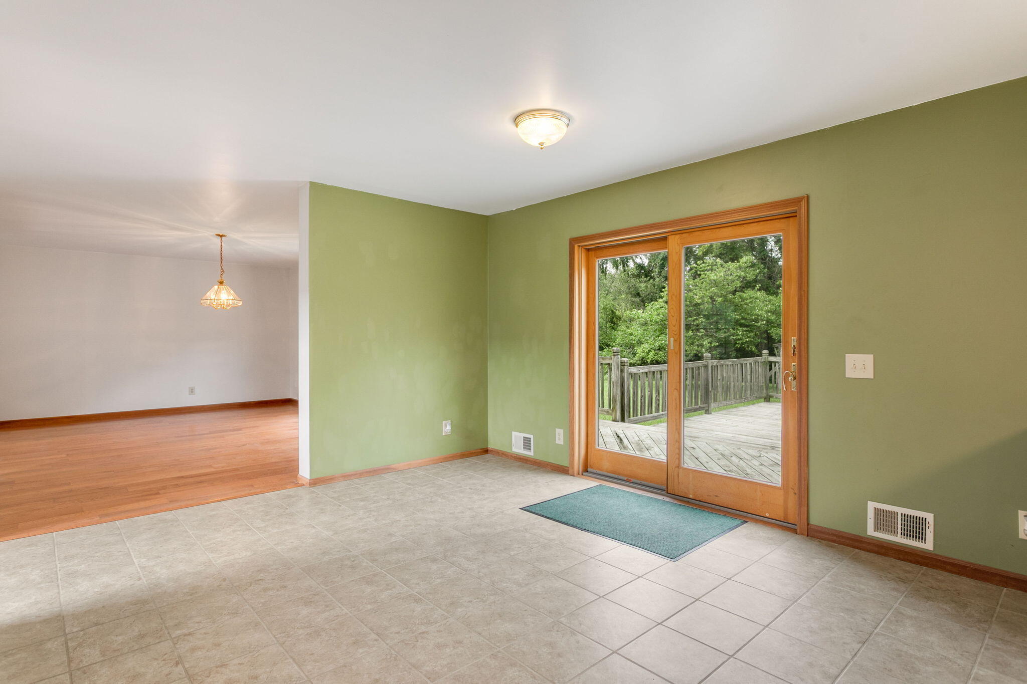 28810 Coulter Street Edwardsburg MI 49112