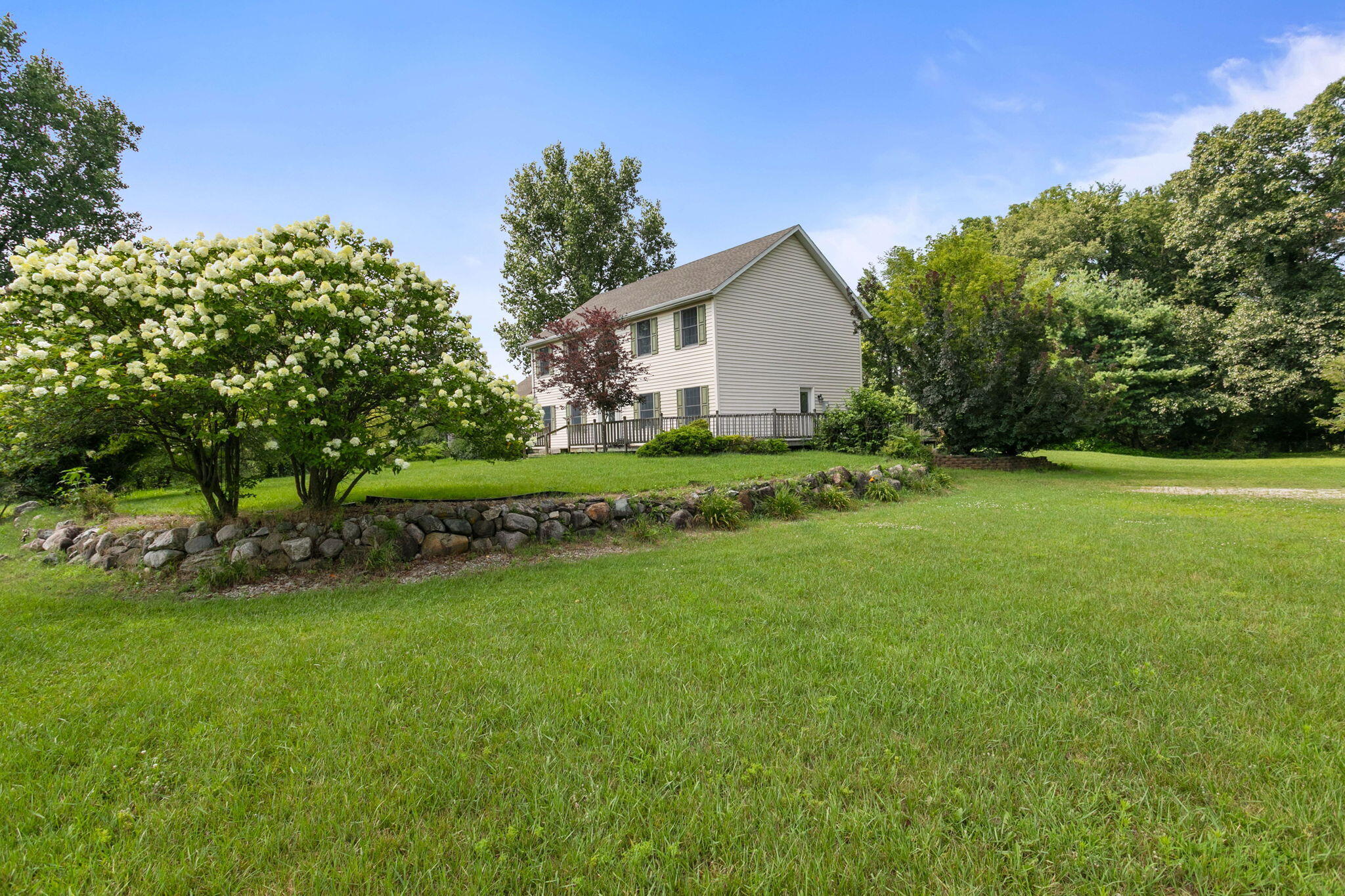 28810 Coulter Street Edwardsburg MI 49112