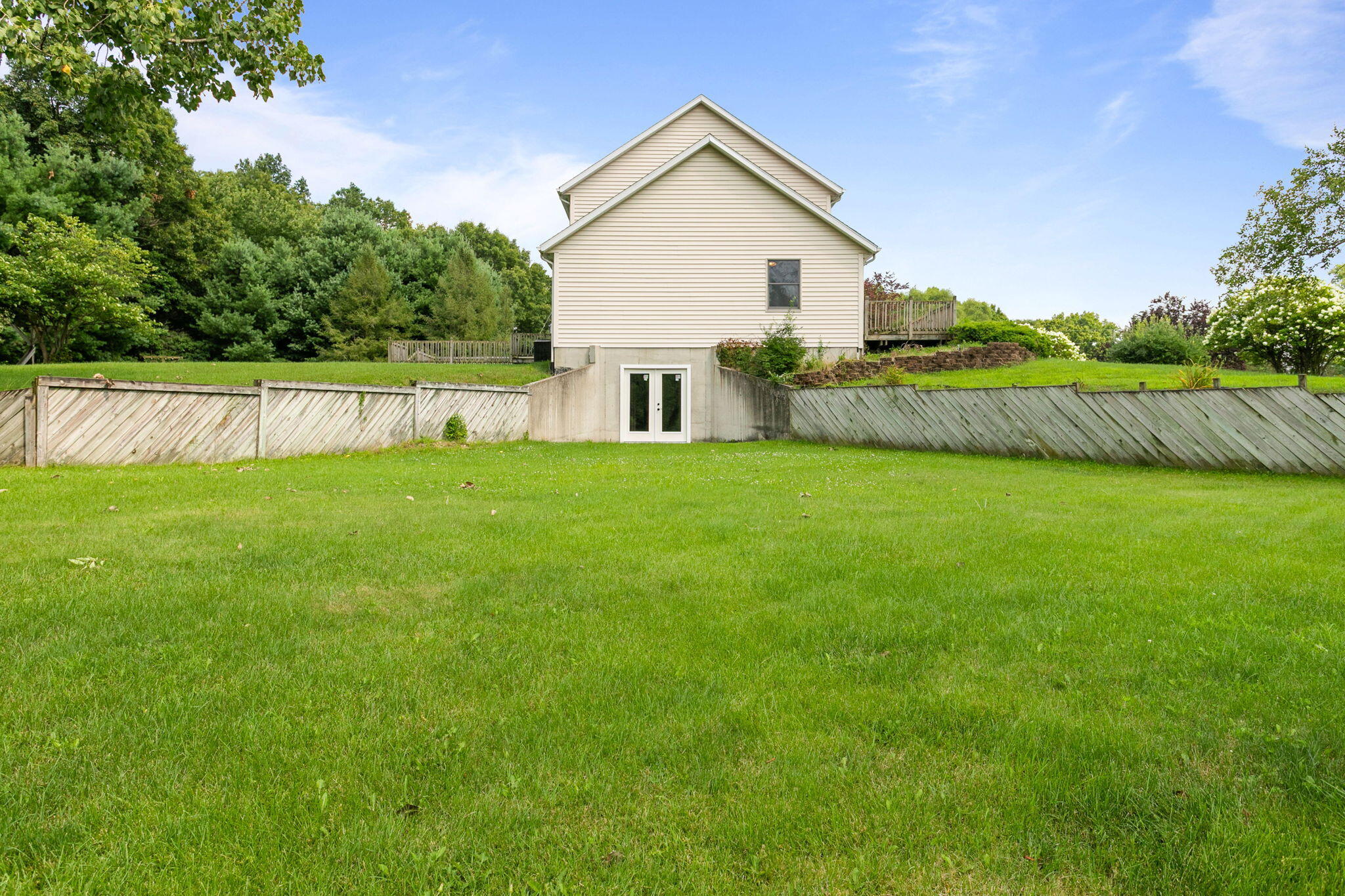 28810 Coulter Street Edwardsburg MI 49112
