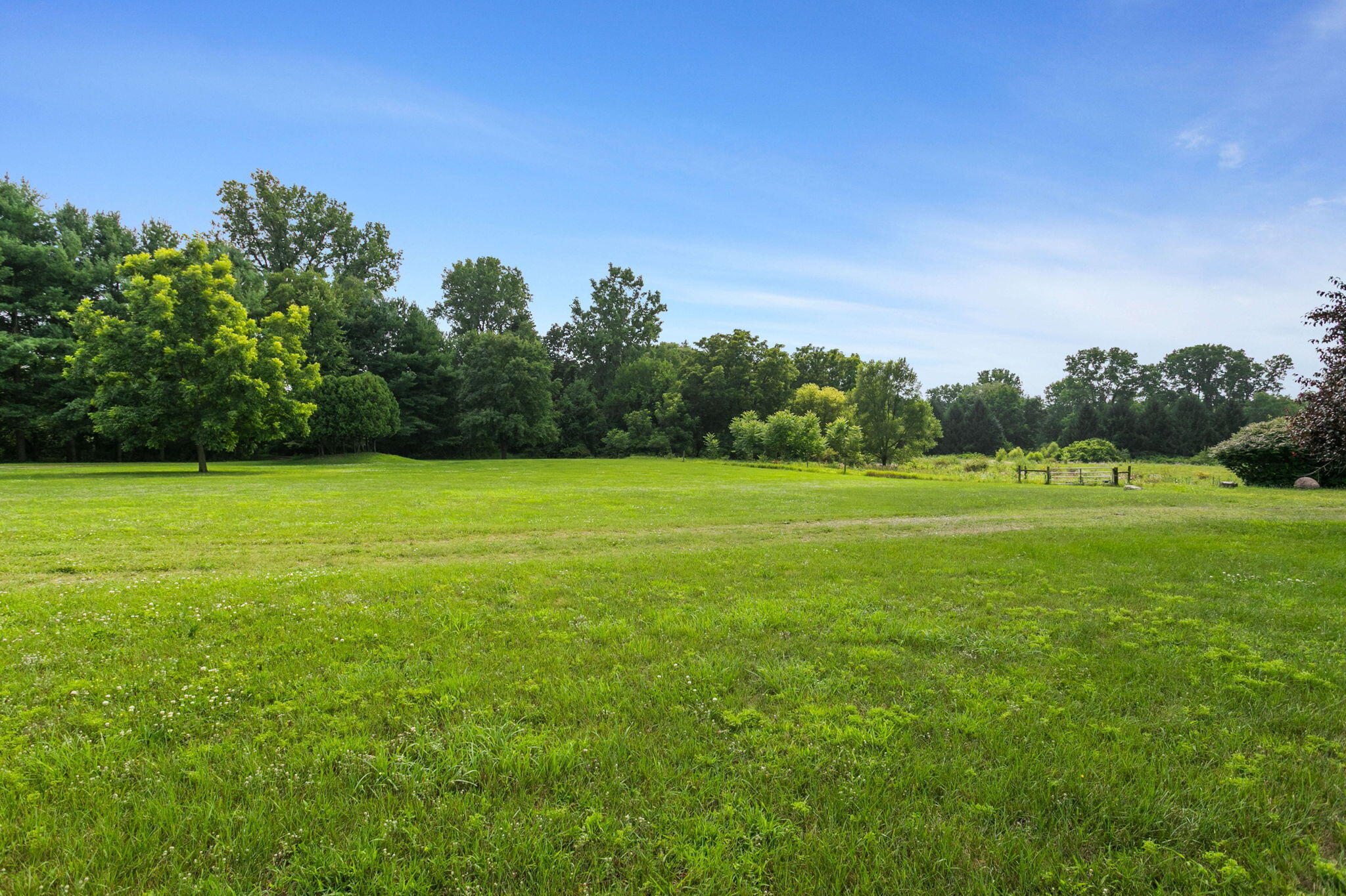 28810 Coulter Street Edwardsburg MI 49112
