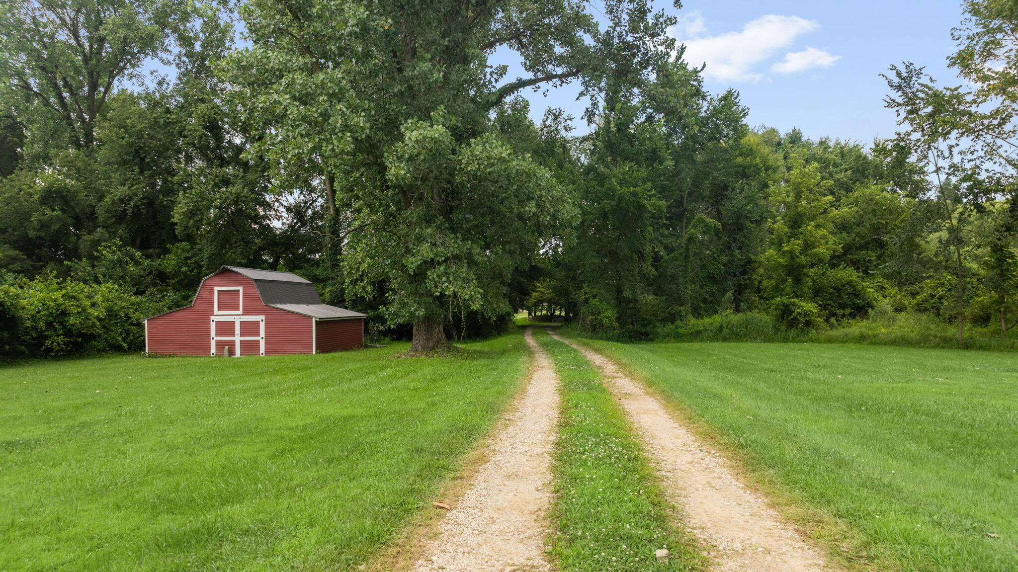 28810 Coulter Street Edwardsburg MI 49112