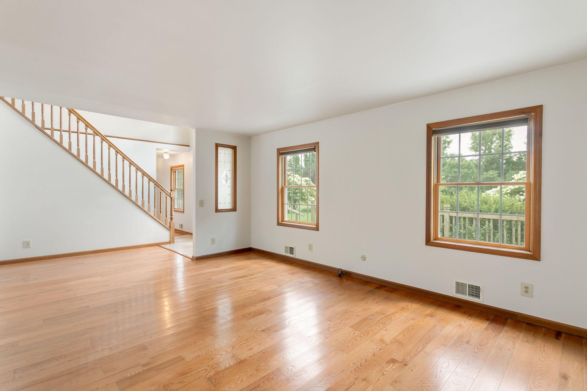 28810 Coulter Street Edwardsburg MI 49112