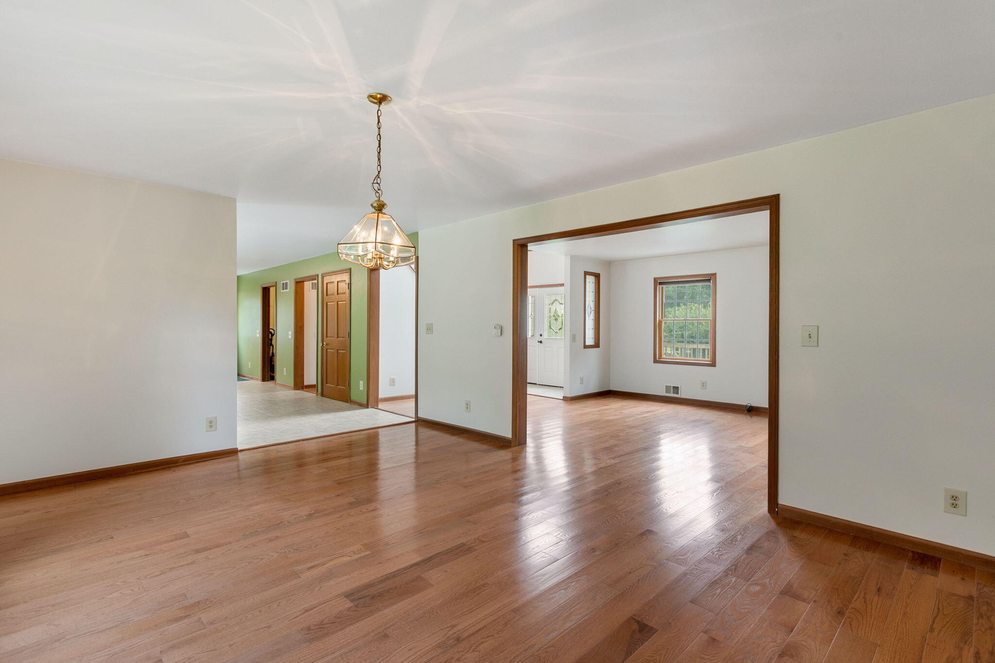 28810 Coulter Street Edwardsburg MI 49112