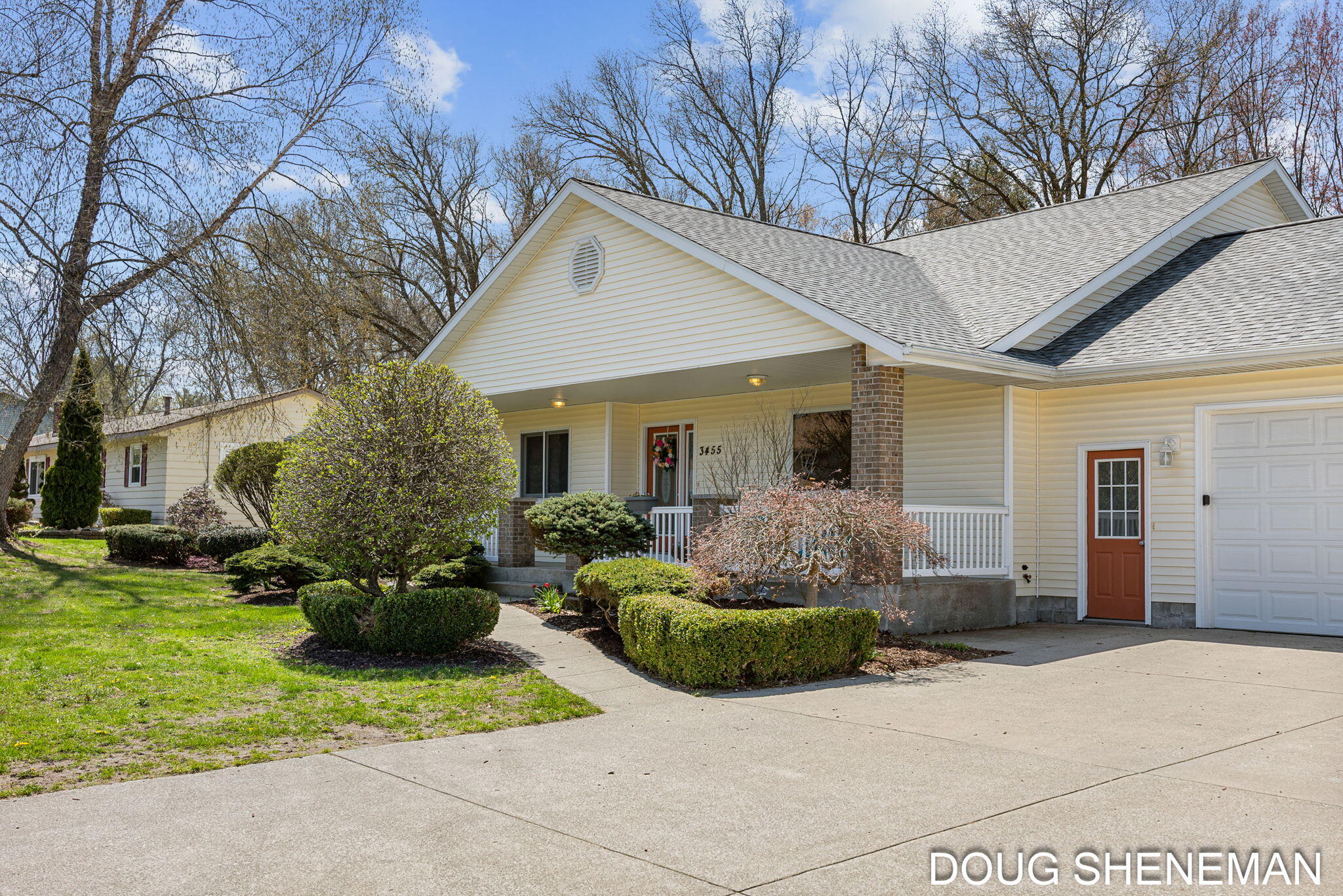3455 Valley View Drive Muskegon MI 49444