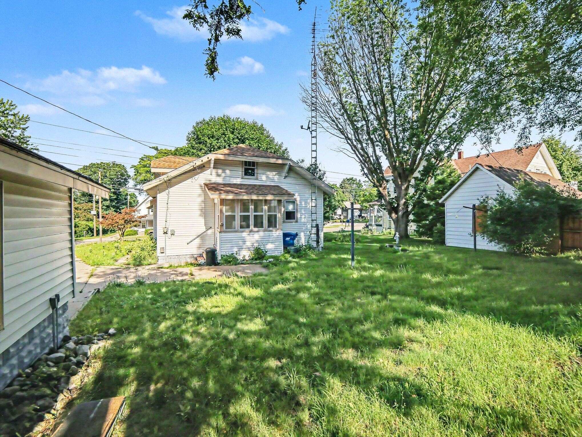 503 S Washington Avenue Ludington MI 49431