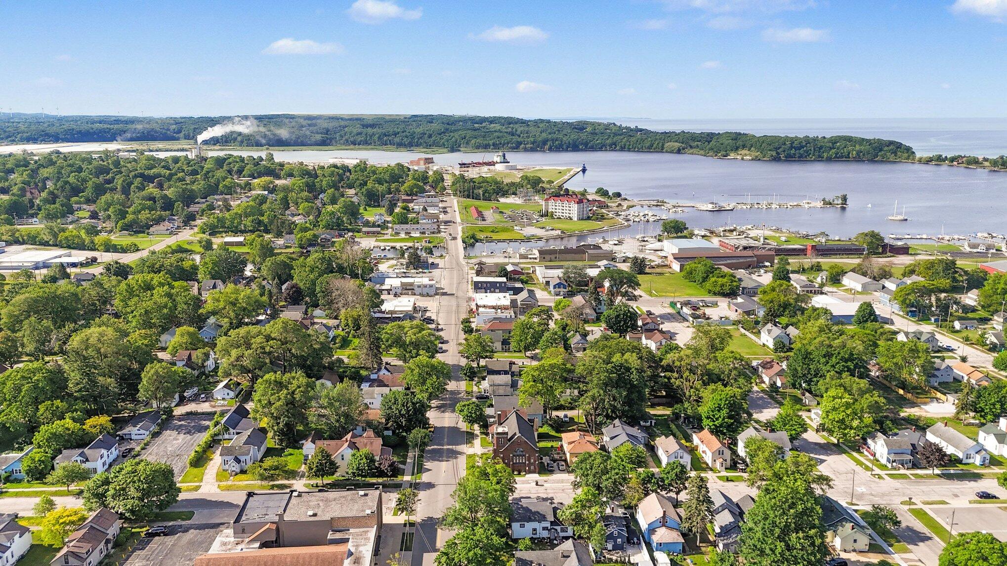 503 S Washington Avenue Ludington MI 49431