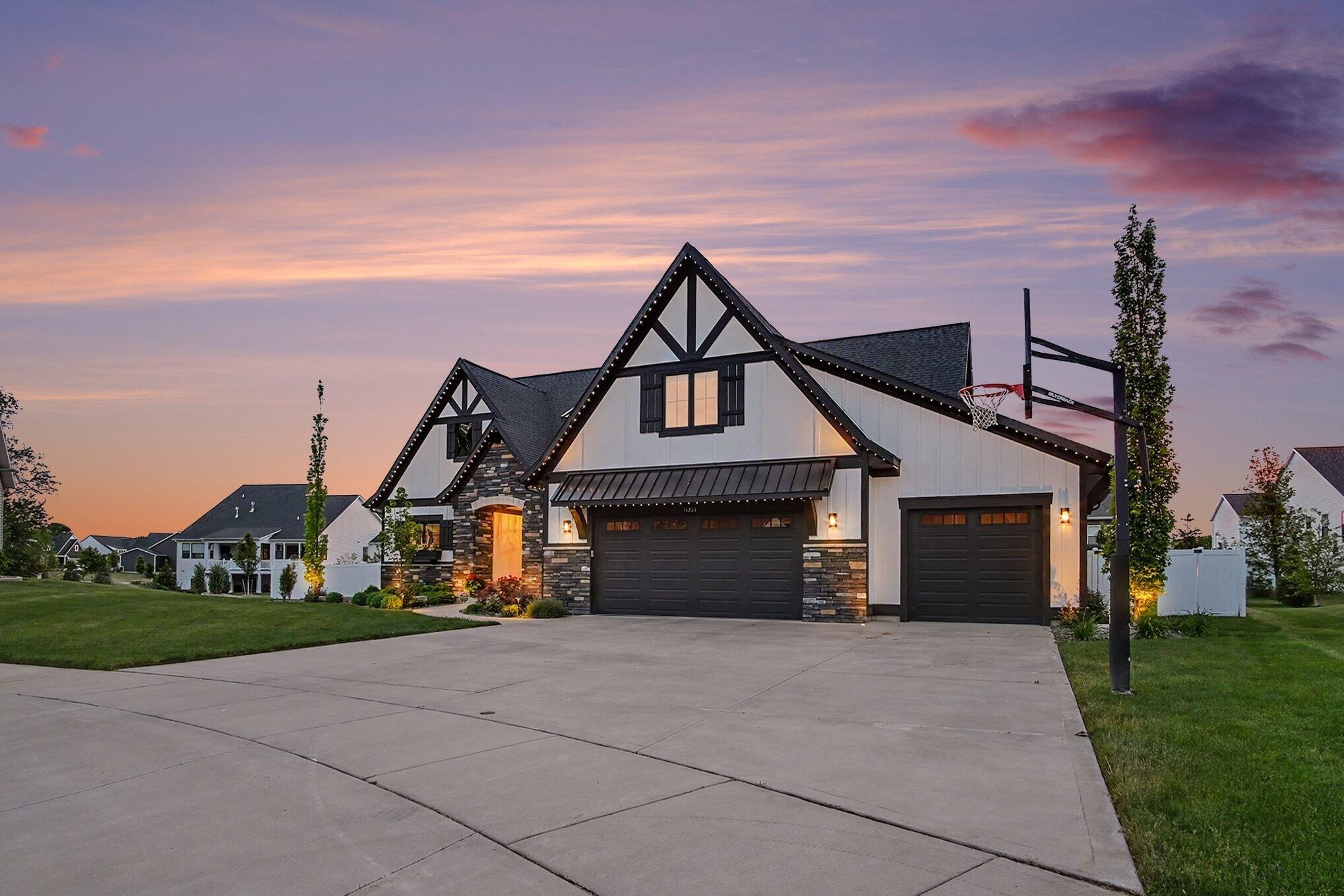 8251 Country Rail Drive SW Byron Center MI 49315