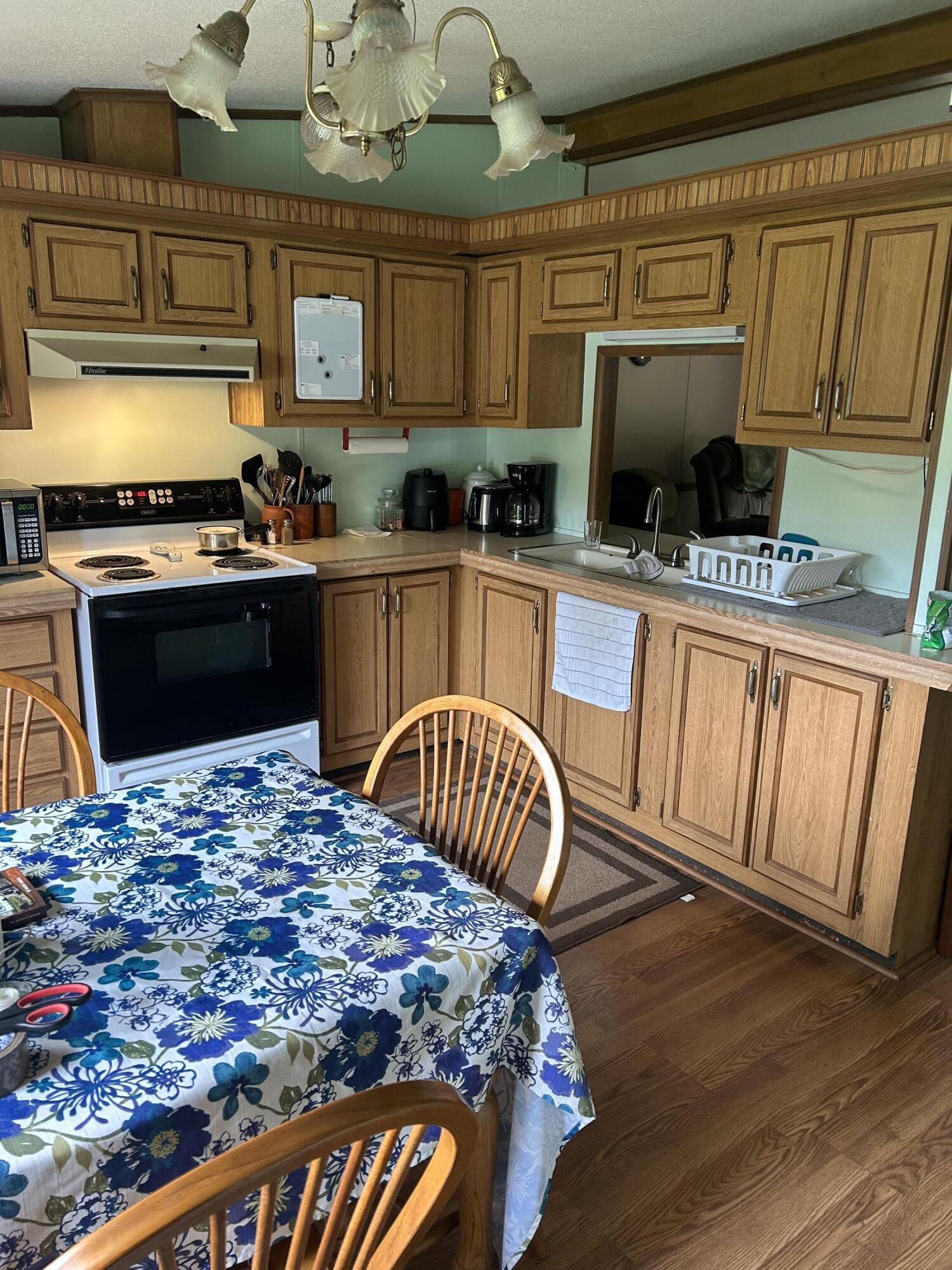 5281 123rd Avenue Fennville MI 49408